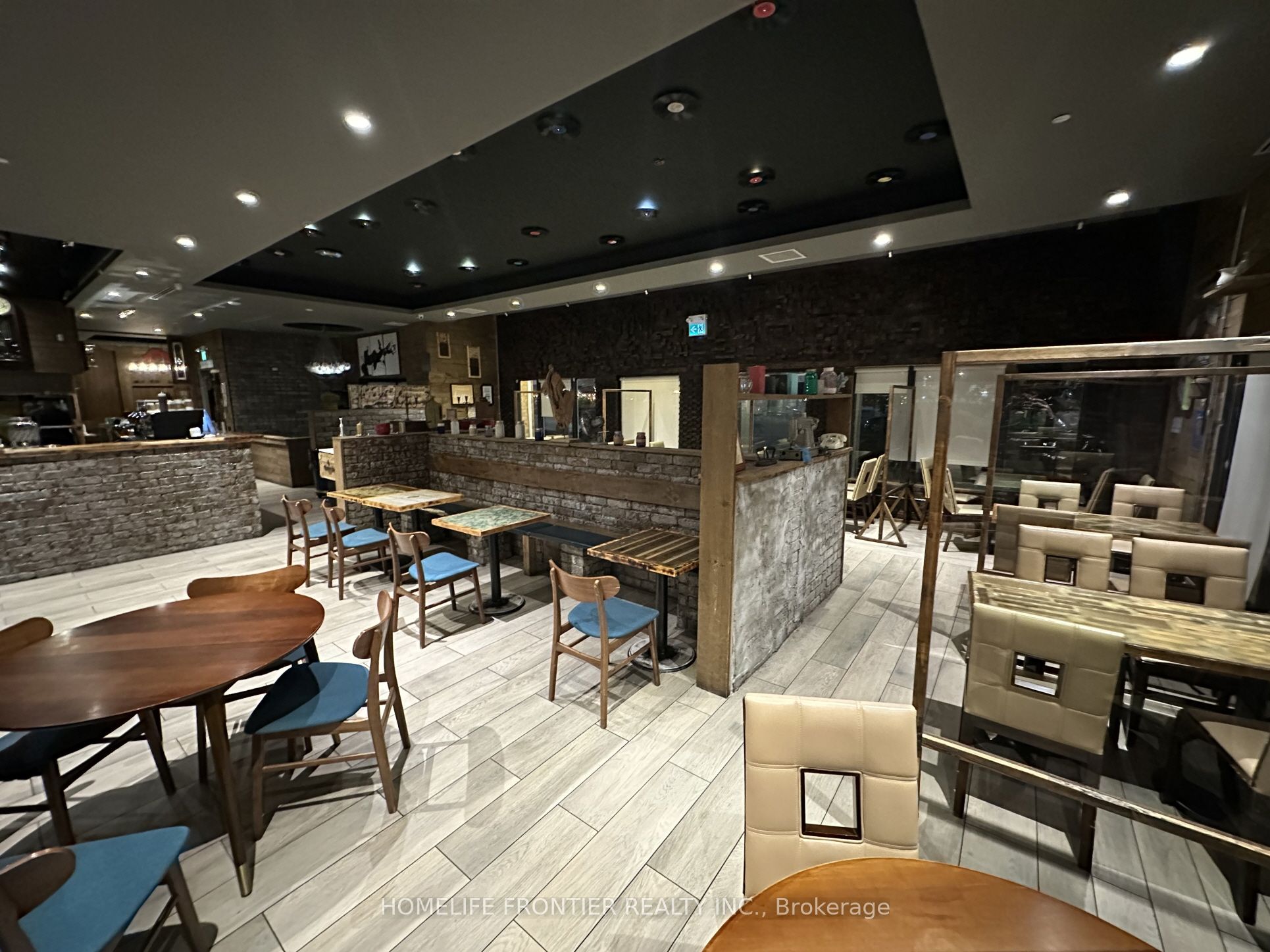 100 Steeles Avenue 18 & 19 Property Photo 5