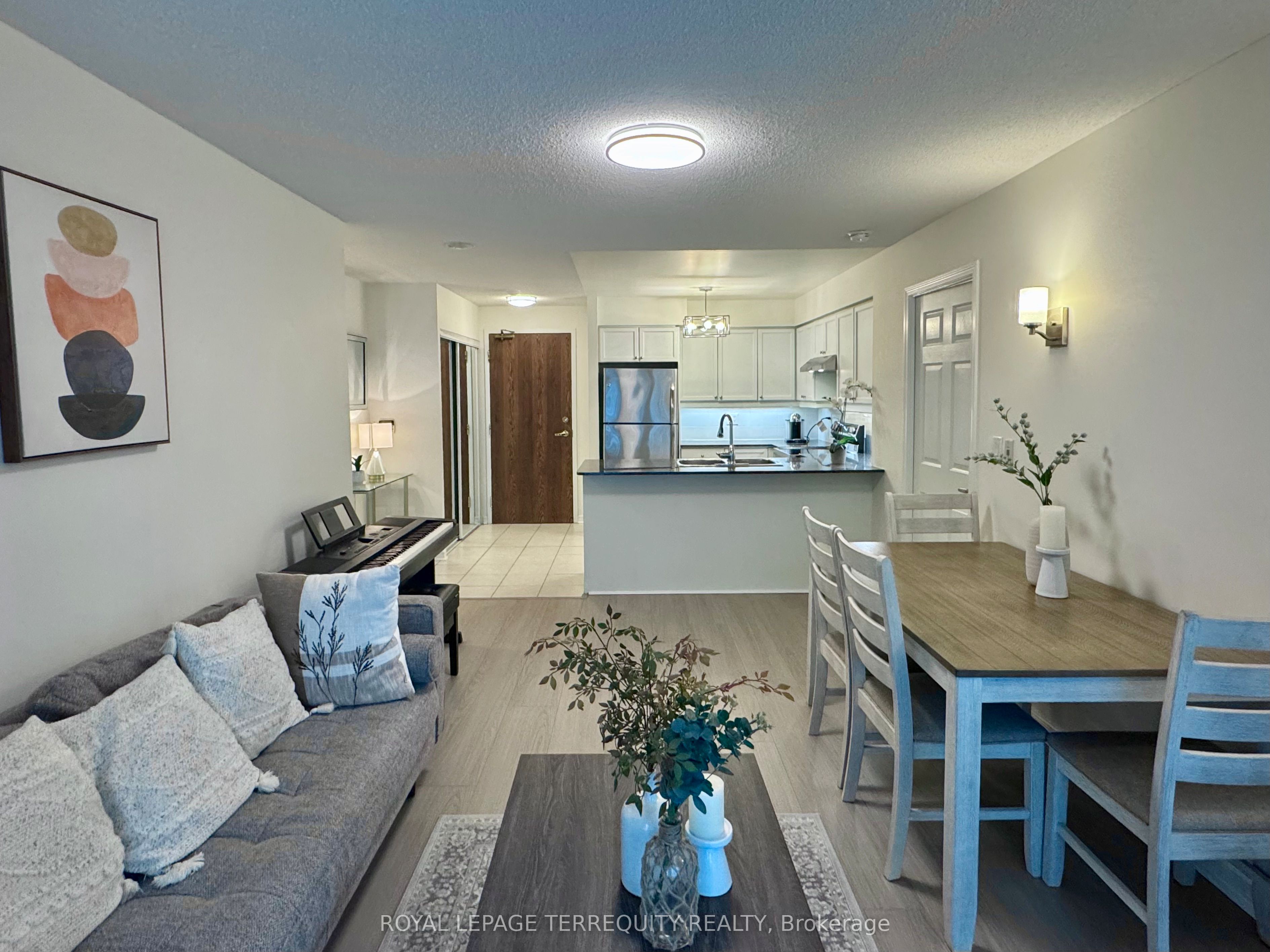 #812 - 185 Oneida Crescent Property Photo 1