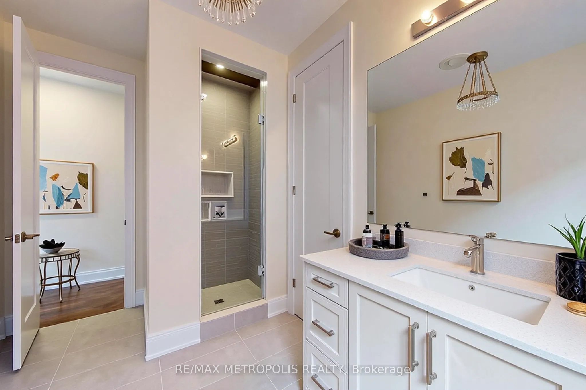 15 Seguin Street Property Photo 25
