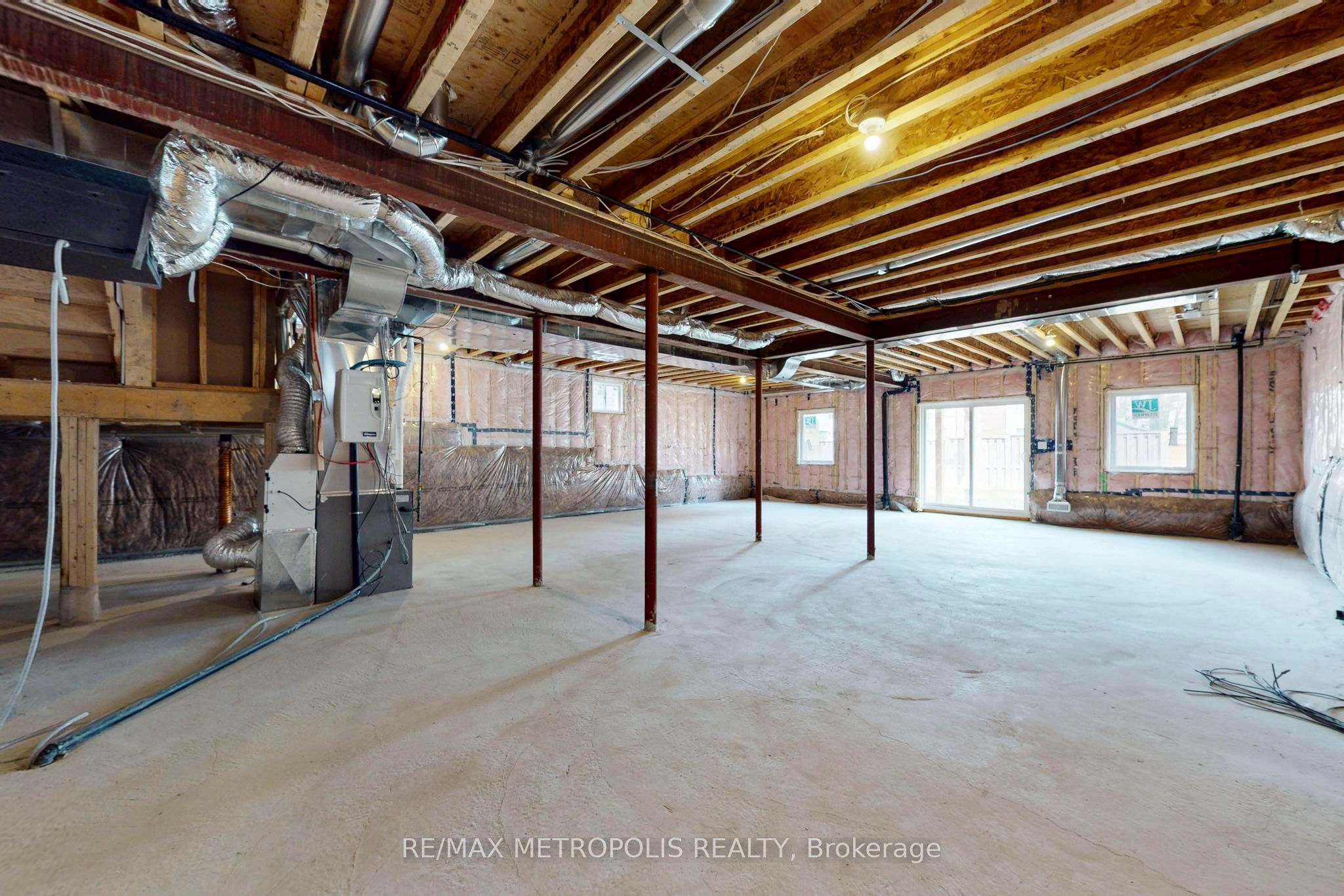 15 Seguin Street Property Photo 35