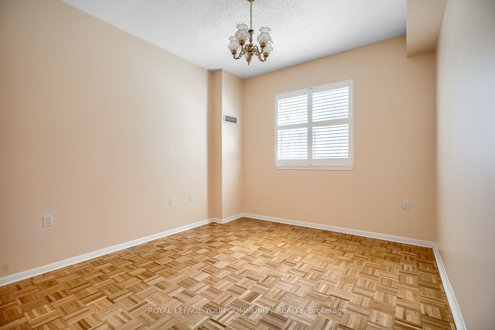 #109 - 2502 Rutherford Road Property Photo 25