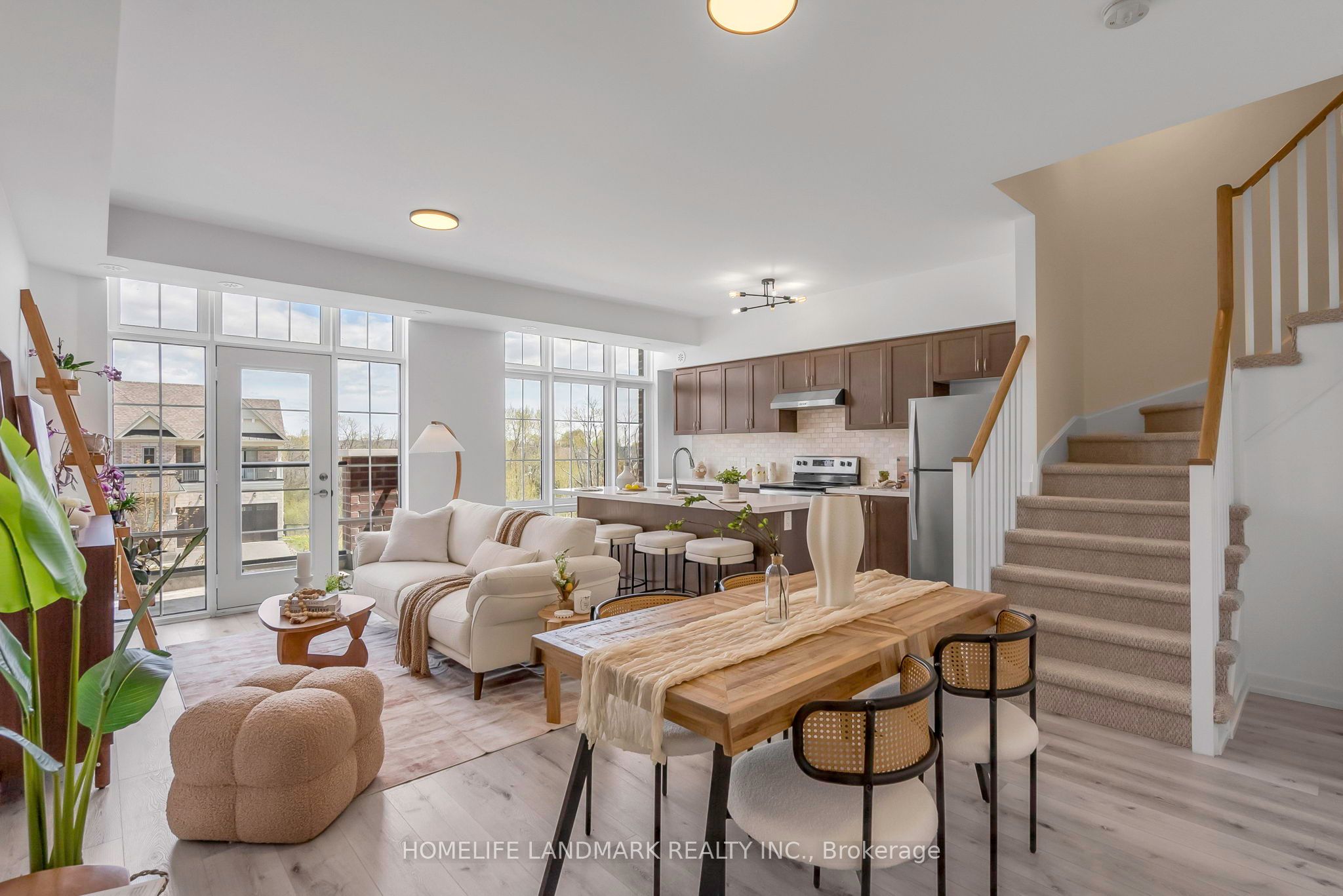1 Whitaker Way Property Photo 1