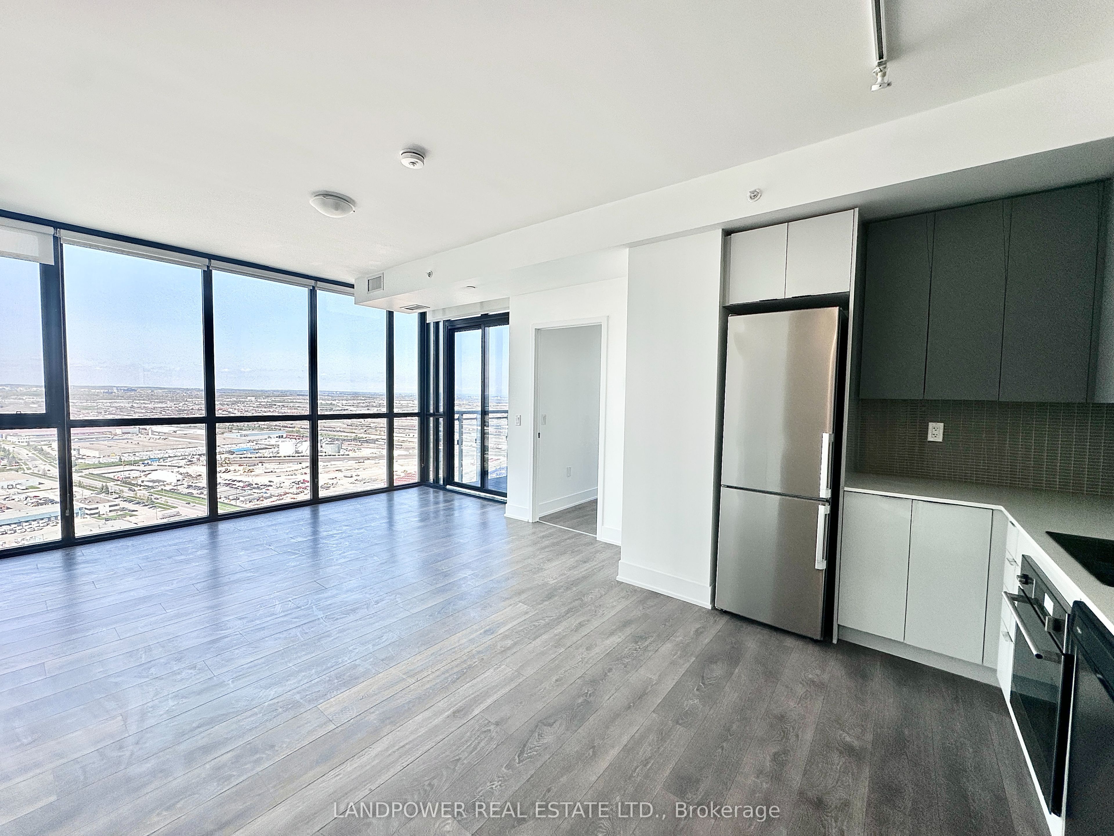 #3308 - 2908 Highway 7 Road Property Photo 1