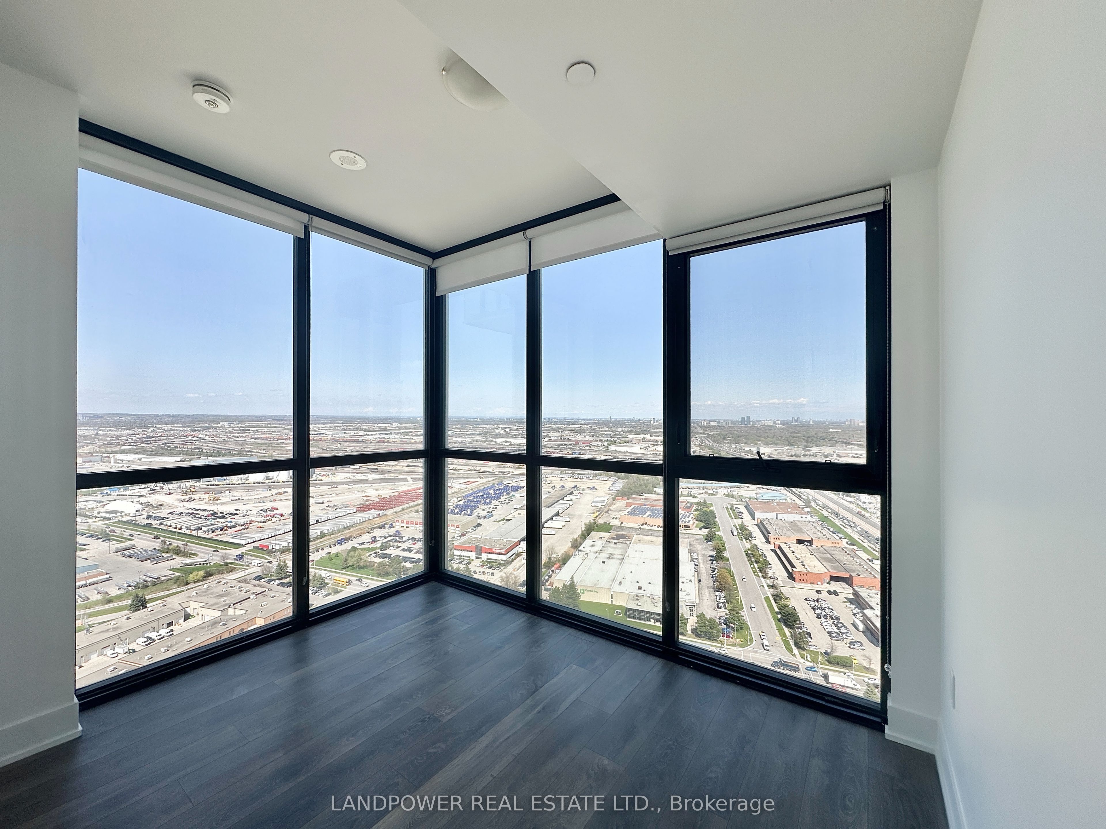 #3308 - 2908 Highway 7 Road Property Photo 7