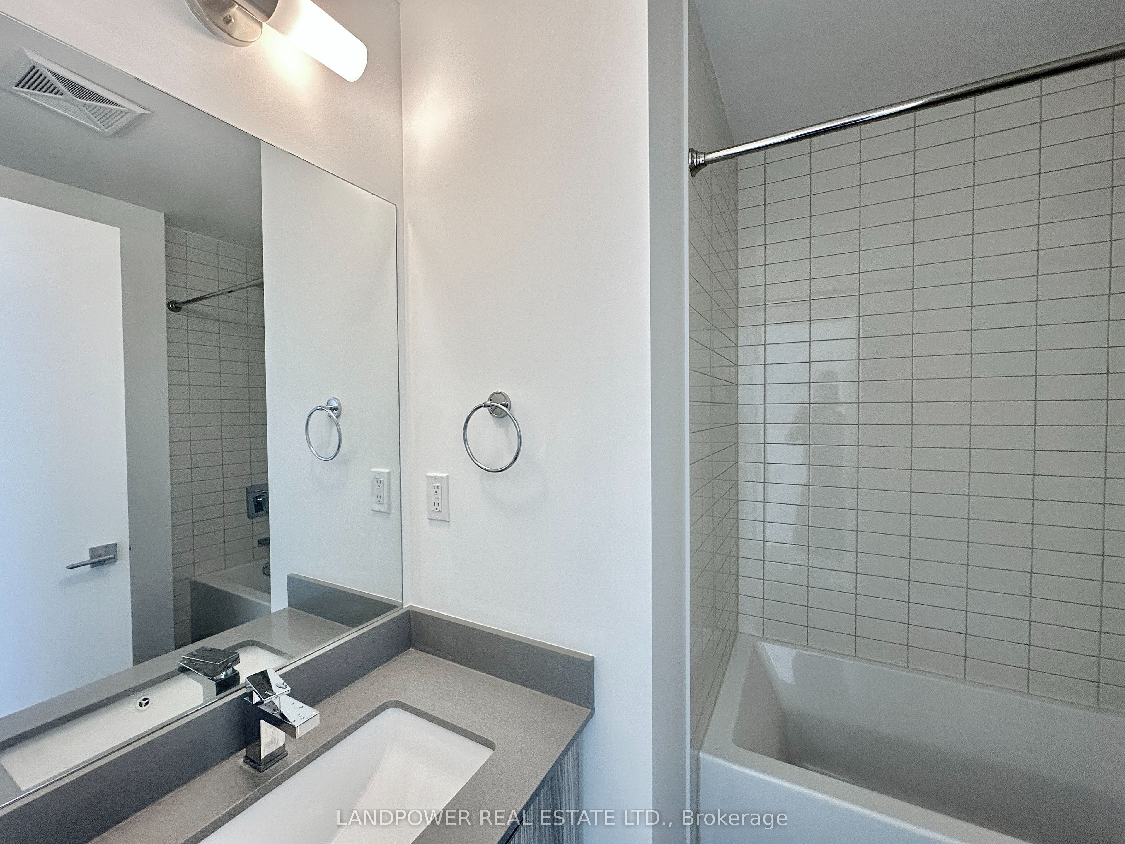 #3308 - 2908 Highway 7 Road Property Photo 8