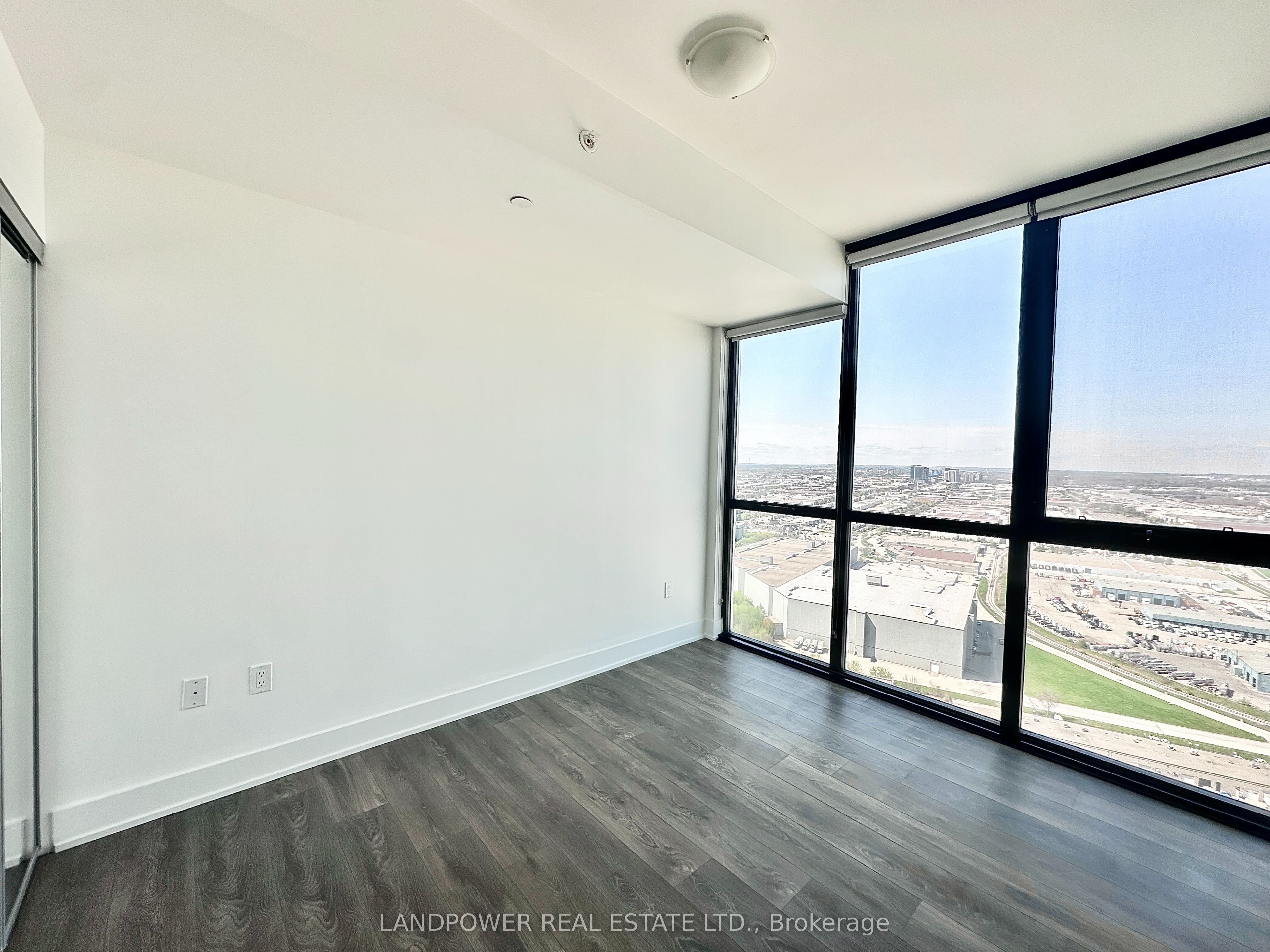 #3308 - 2908 Highway 7 Road Property Photo 9
