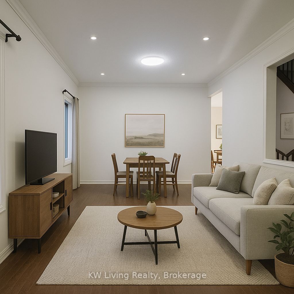 38 Coronet St Property Photo 3