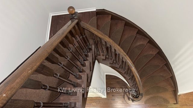 38 Coronet St Property Photo 5
