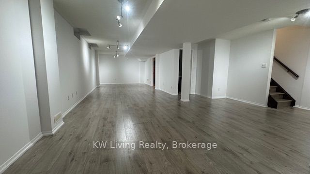 38 Coronet St Property Photo 17