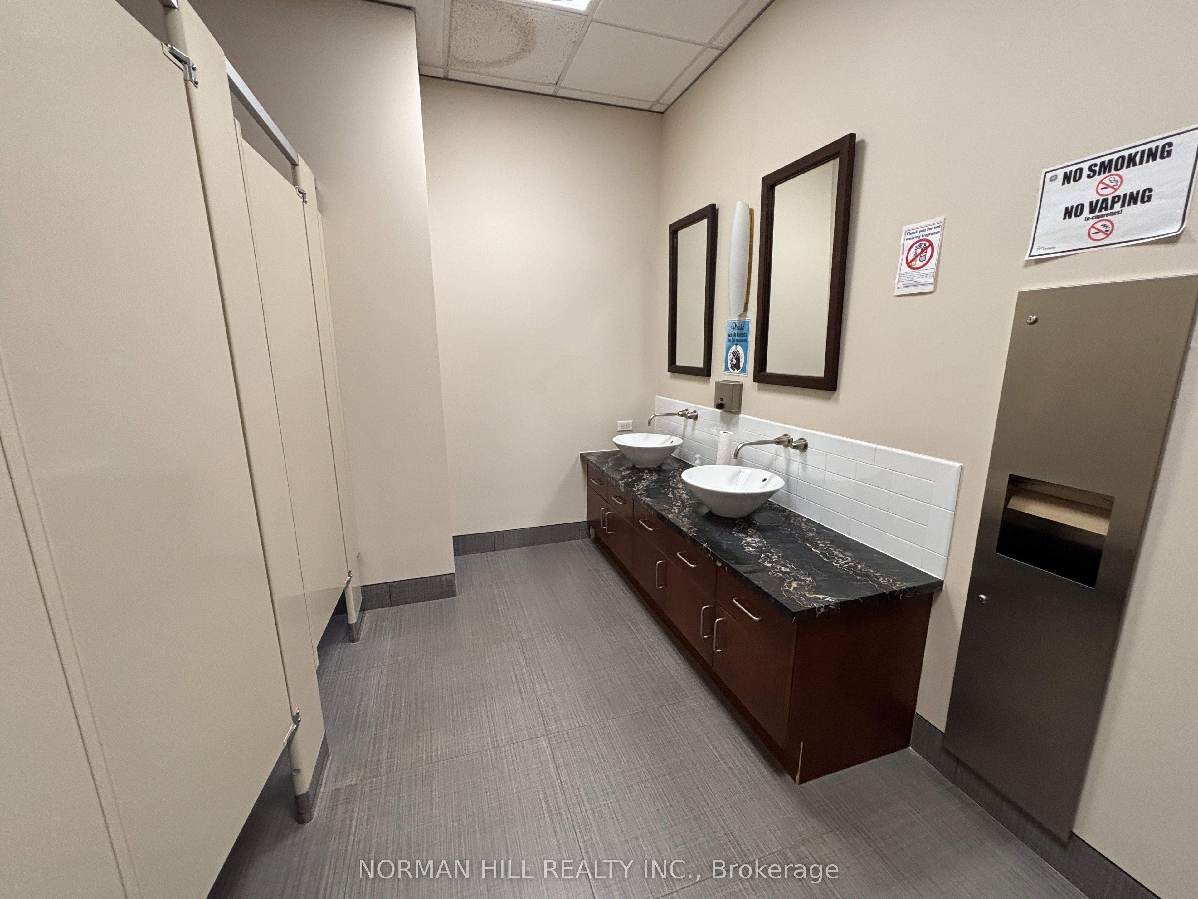20 Cachet Woods Ct Property Photo 14