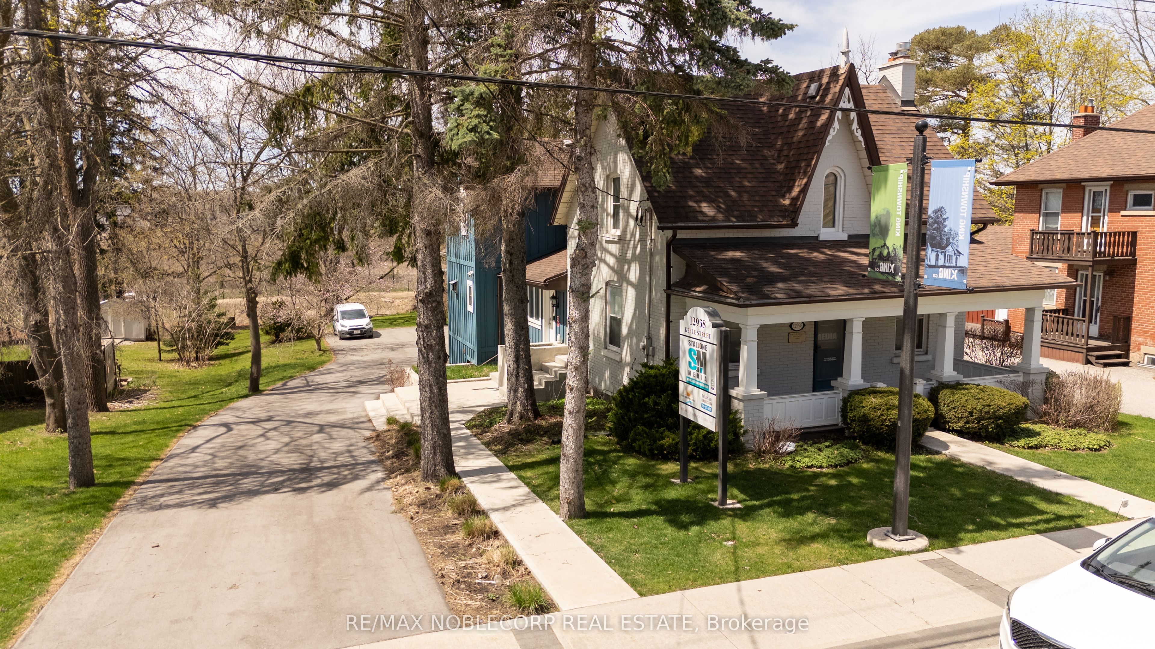 12958 Keele Street Property Photo 19