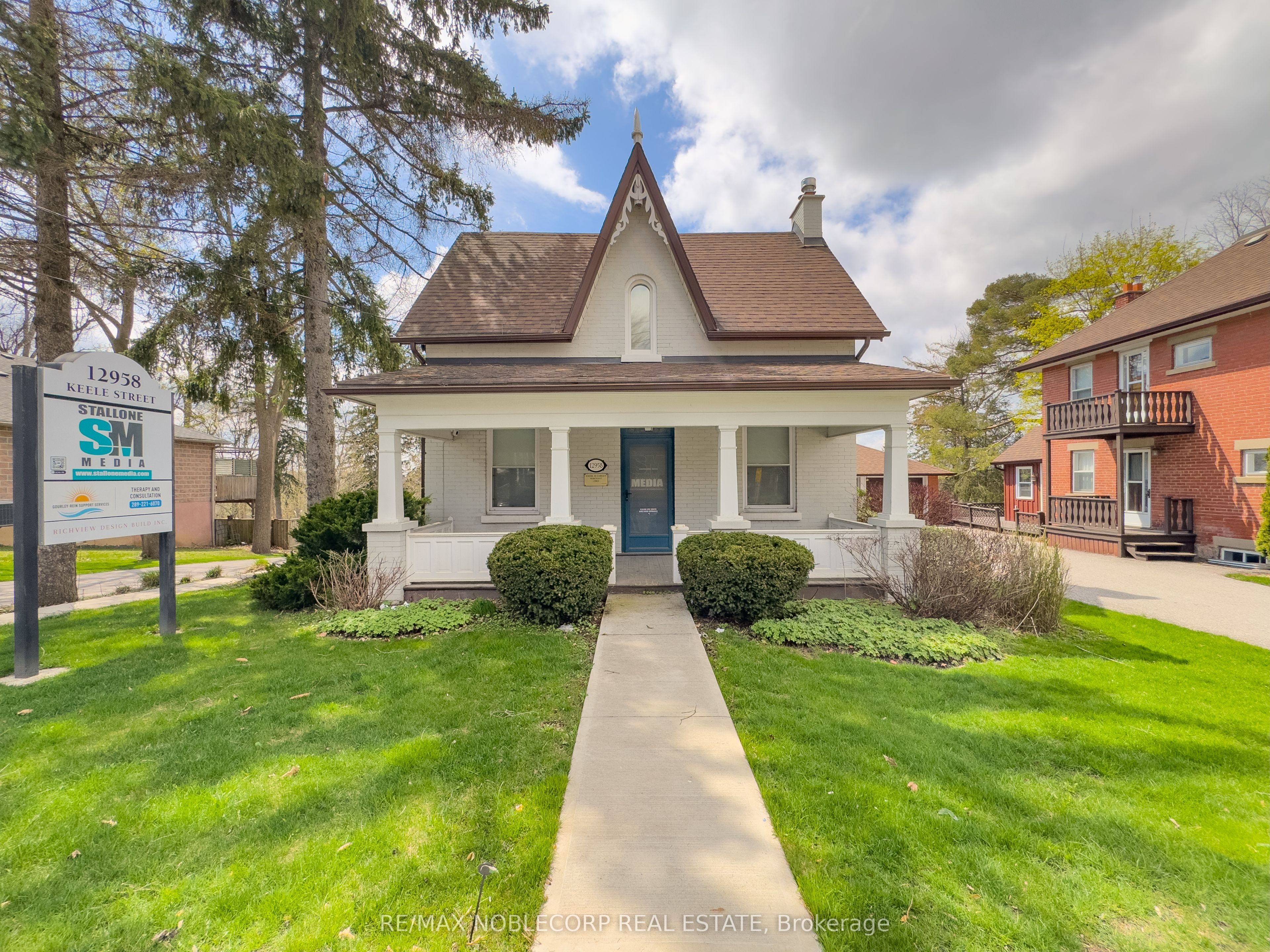 12958 Keele Street Property Photo 23