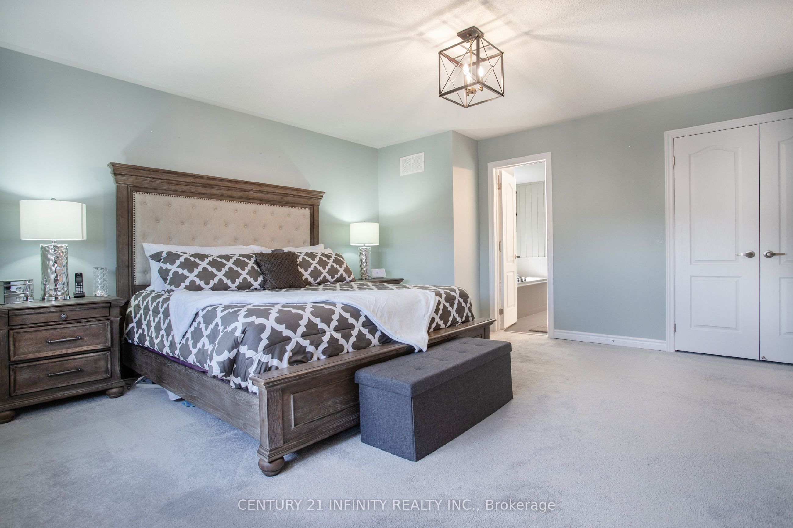 53 Furniss Street Property Photo 33