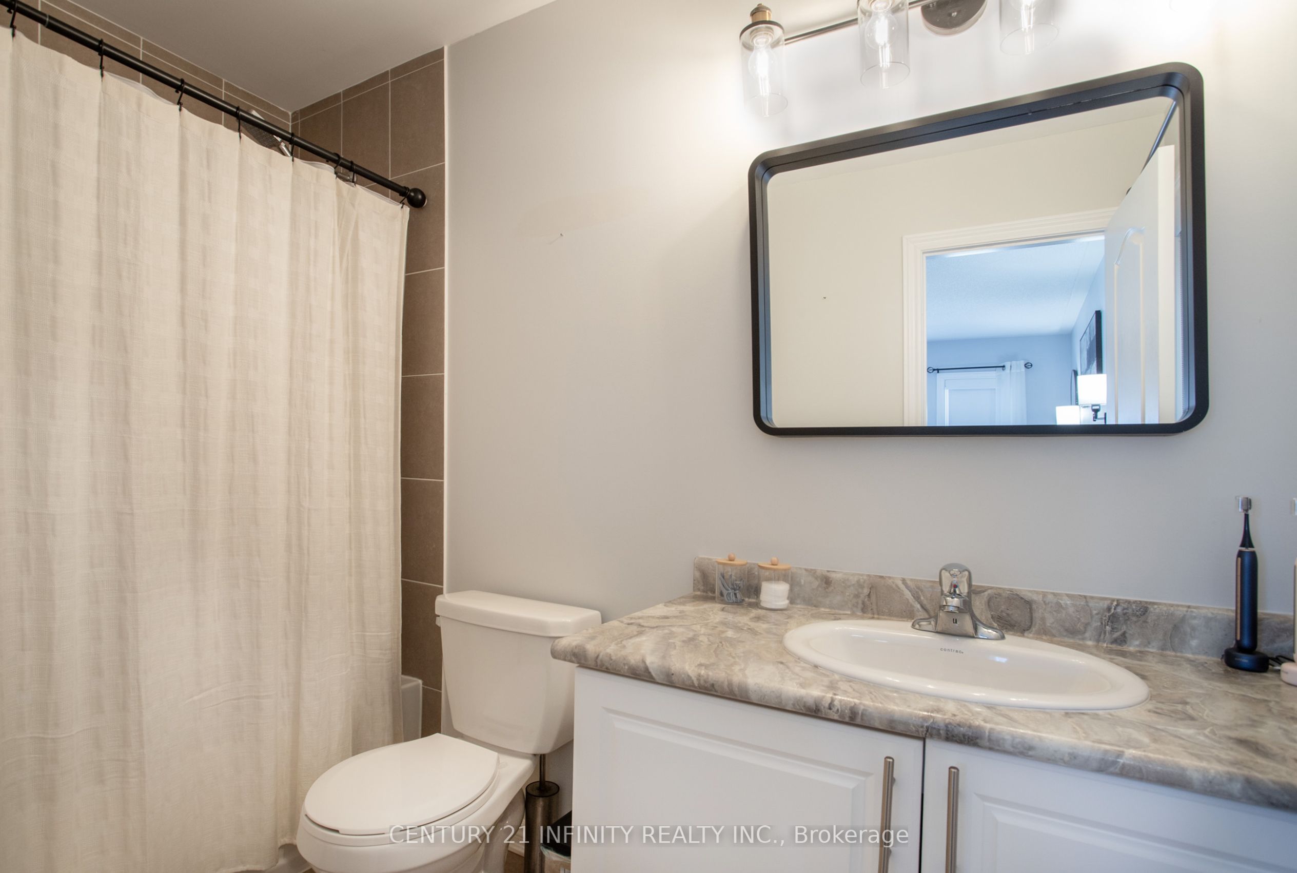 53 Furniss Street Property Photo 40