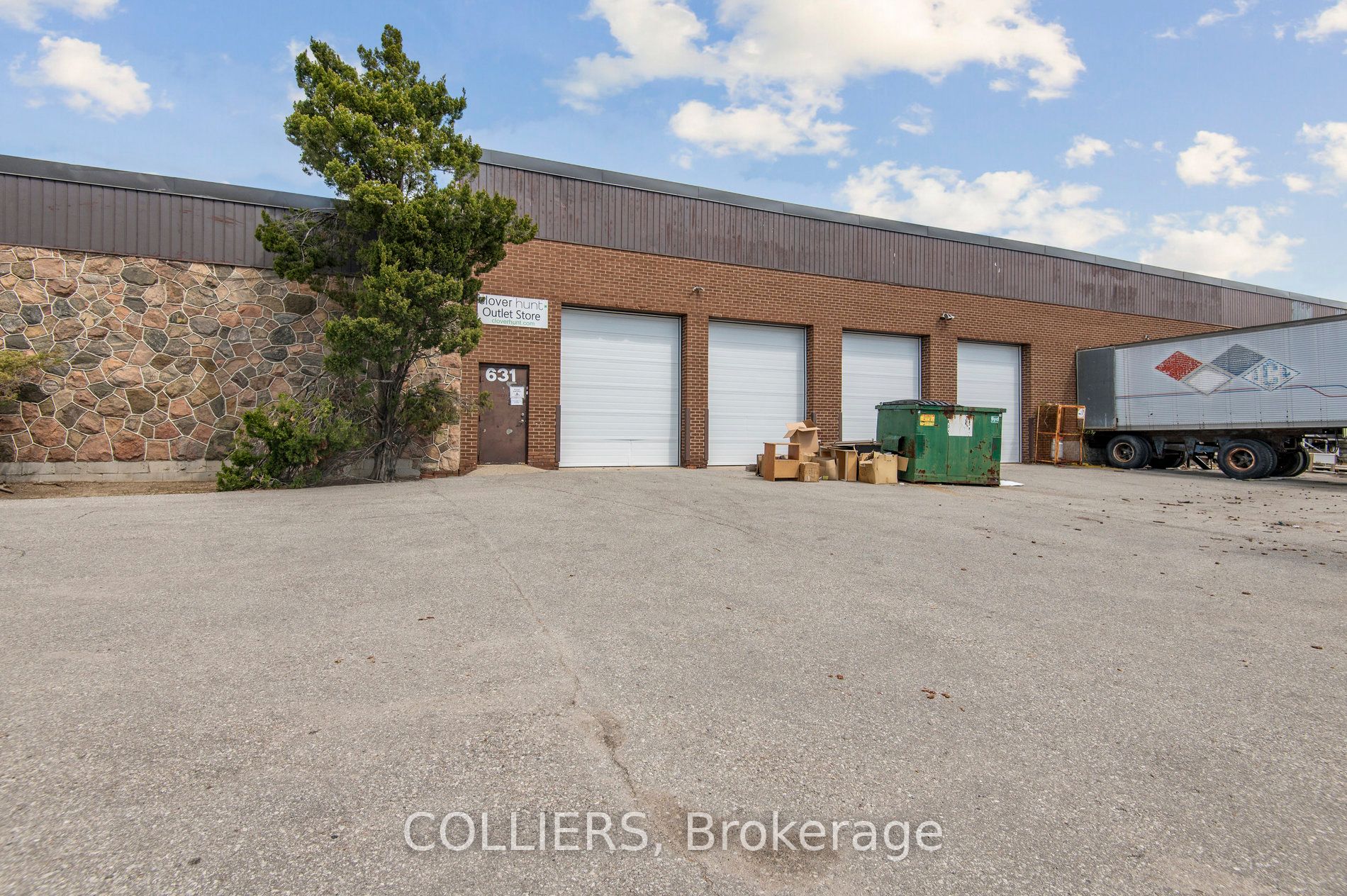 631 Rivermede Road Property Photo 4