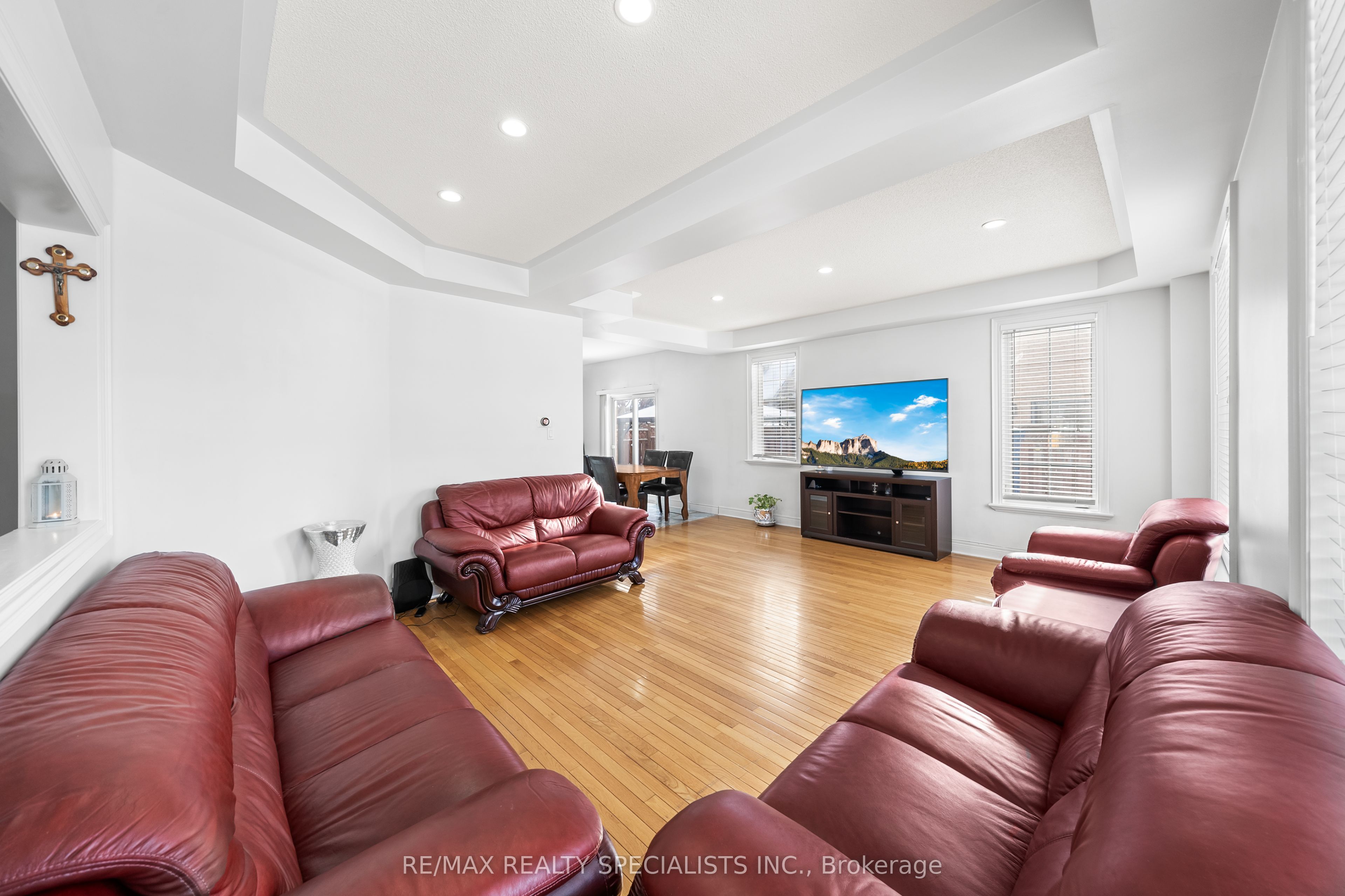 73 Hollywood Hill Circle Property Photo 6