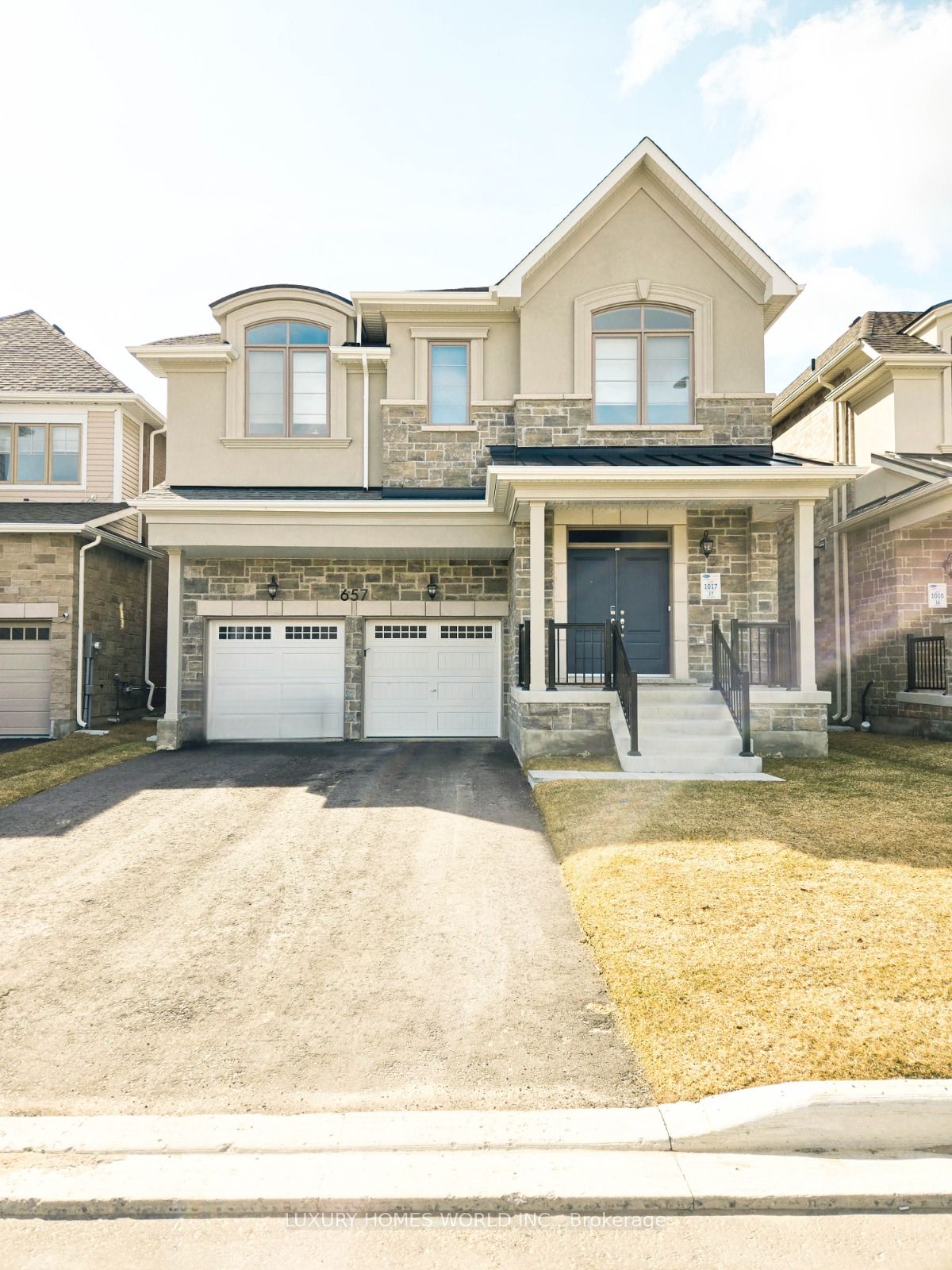 657 Lamb Street E Property Photo 1