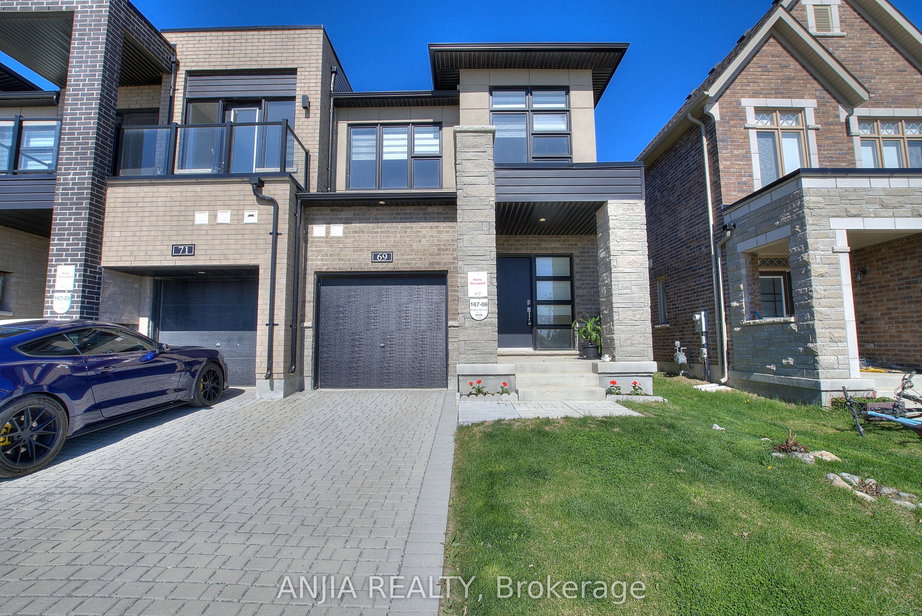69 Freeman Williams Street Property Photo 1