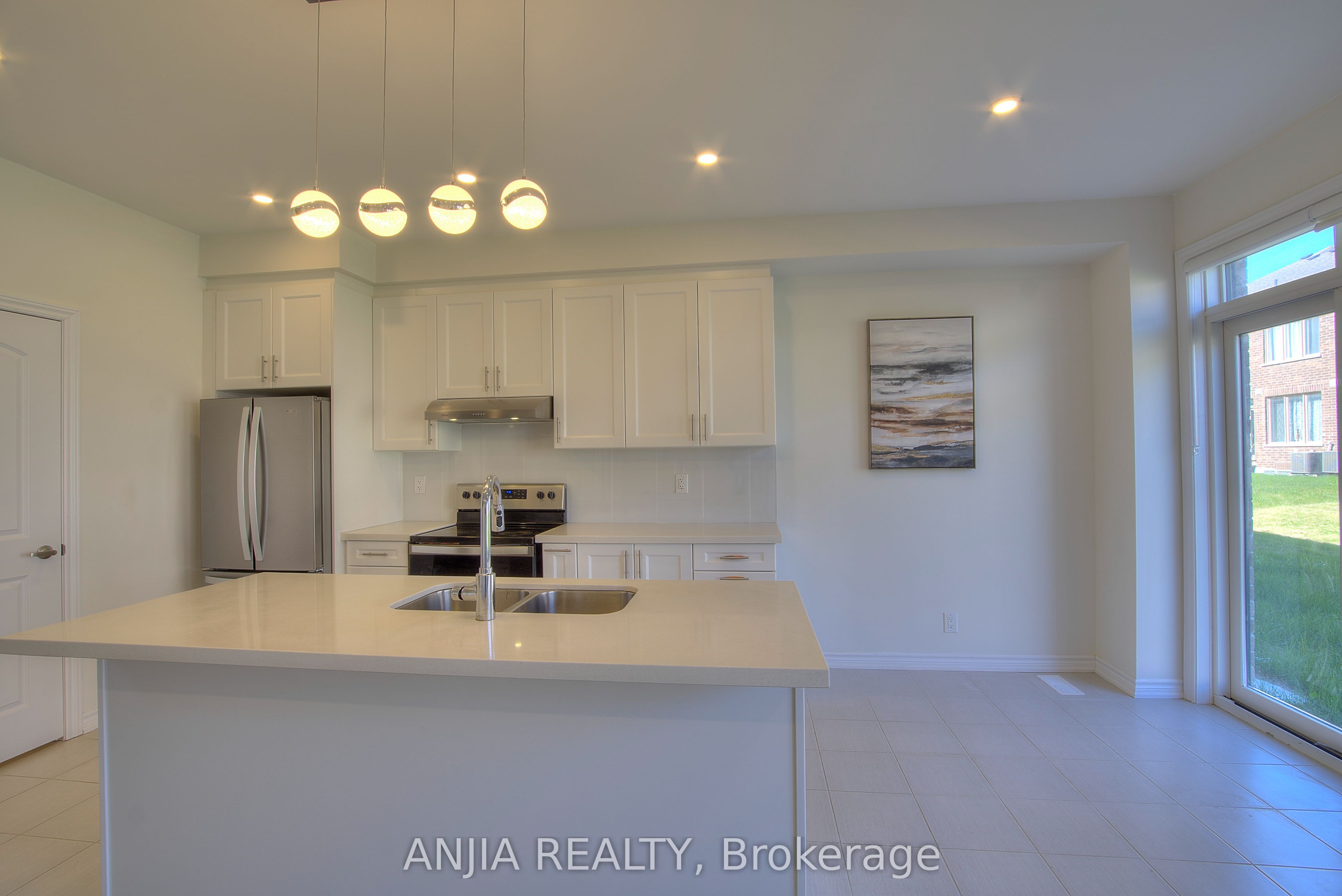 69 Freeman Williams Street Property Photo 7