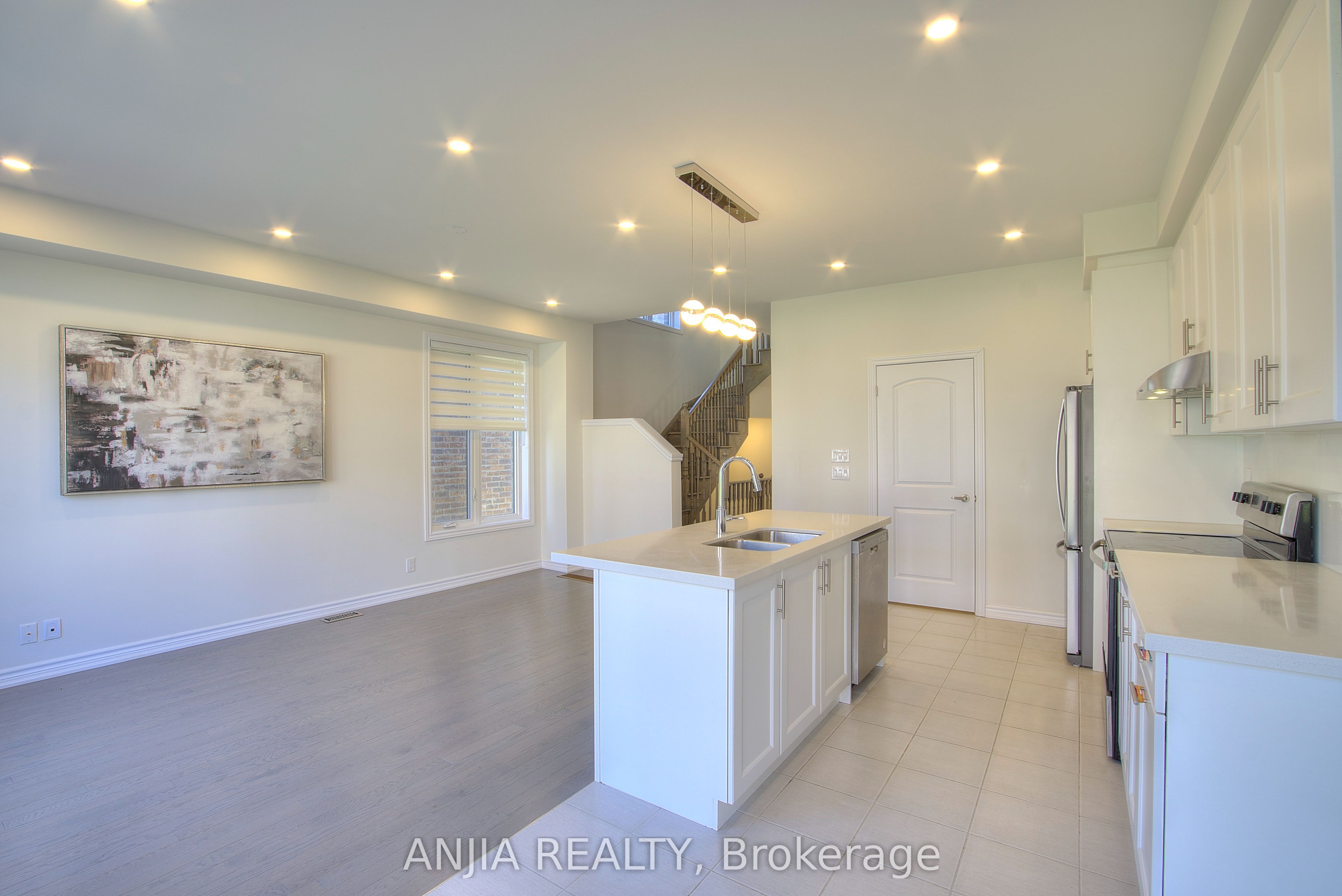 69 Freeman Williams Street Property Photo 9