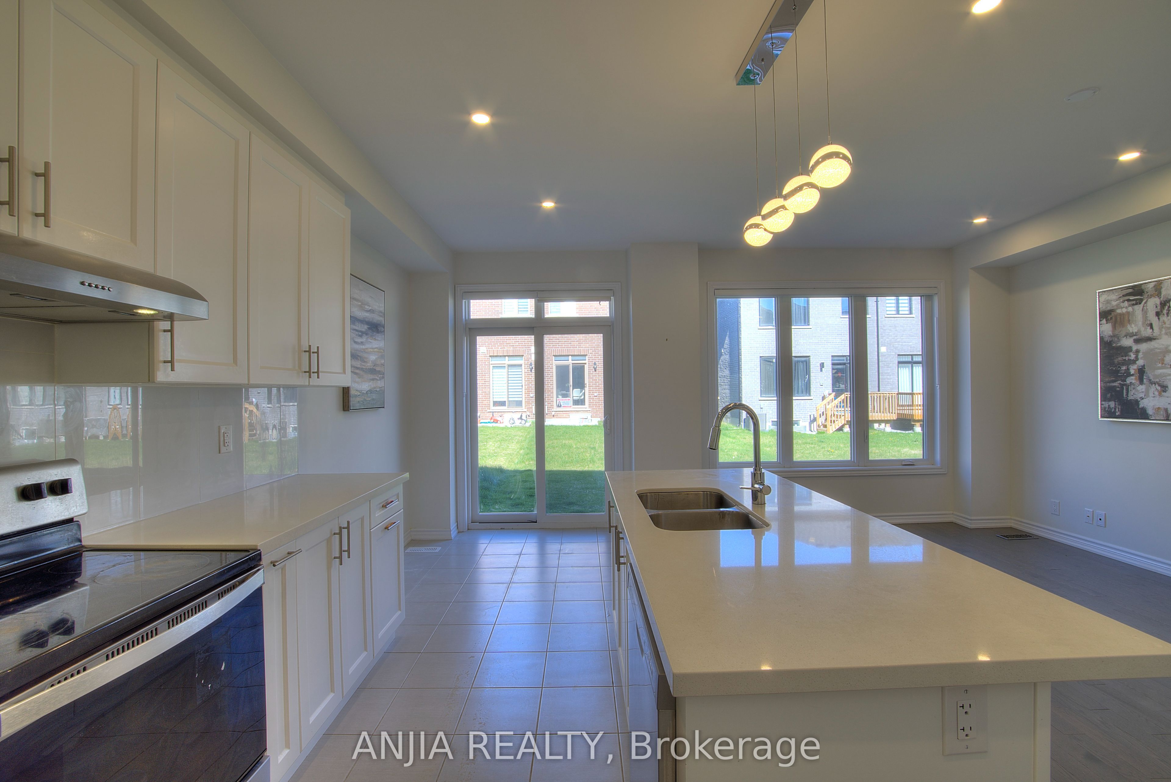 69 Freeman Williams Street Property Photo 12