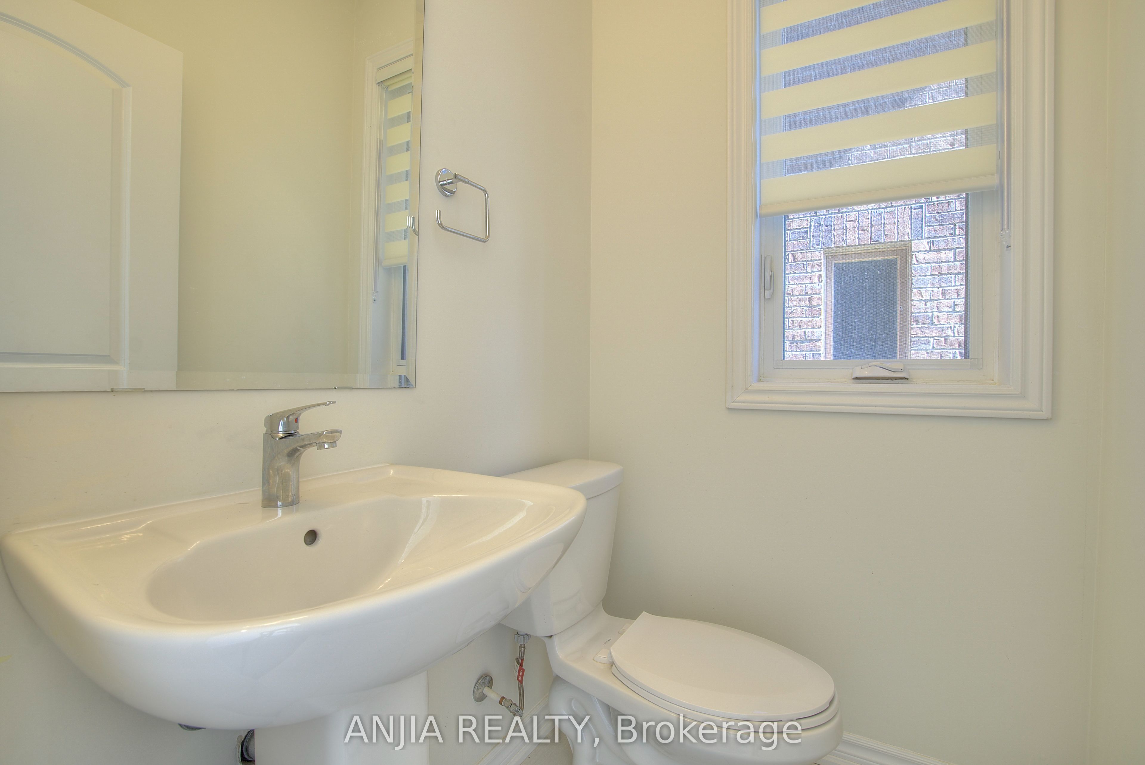 69 Freeman Williams Street Property Photo 27