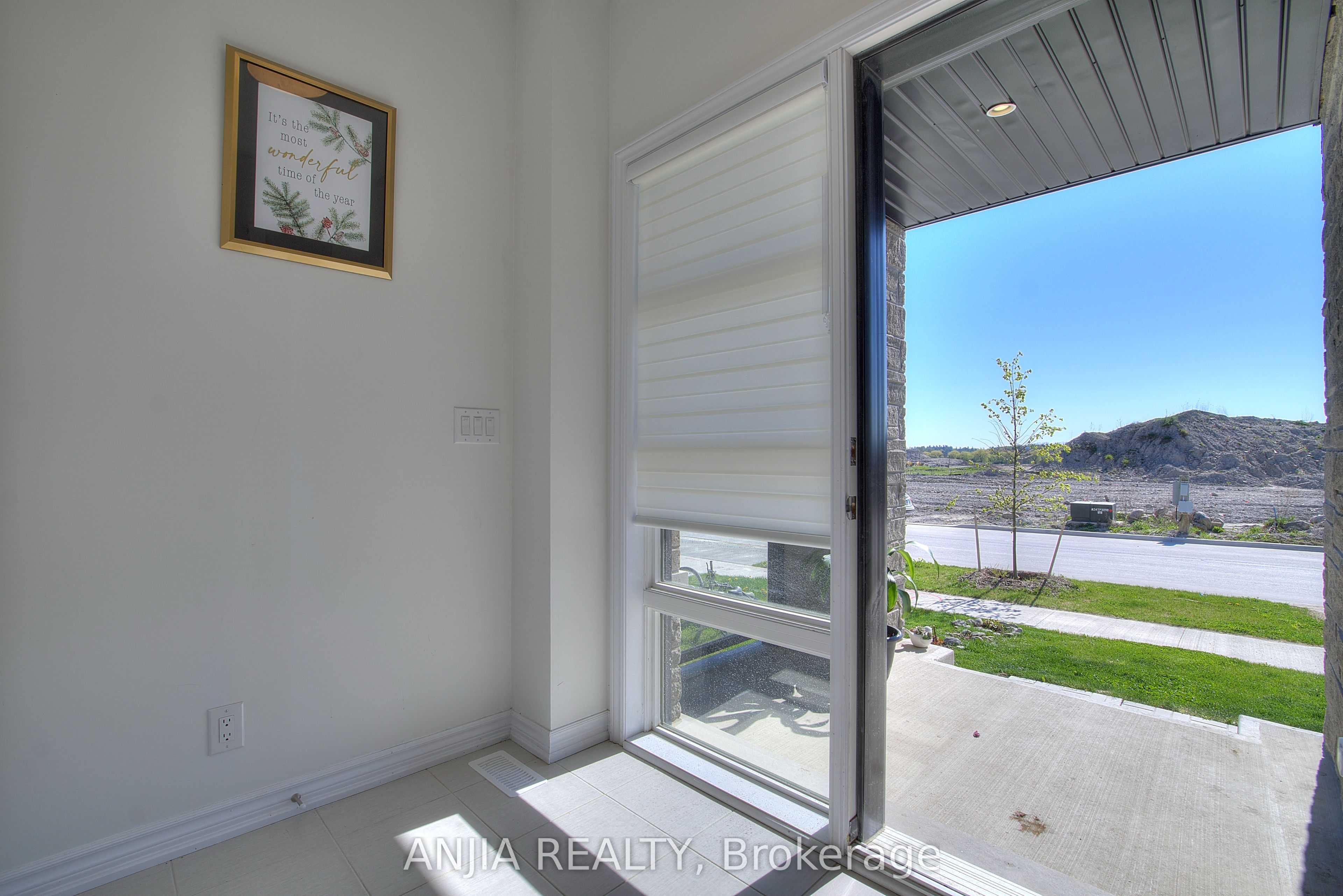 69 Freeman Williams Street Property Photo 28