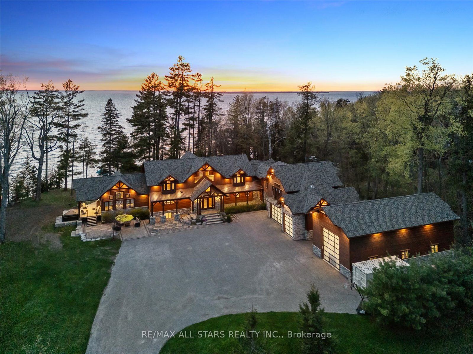27440 Cedarhurst Beach Road Property Photo