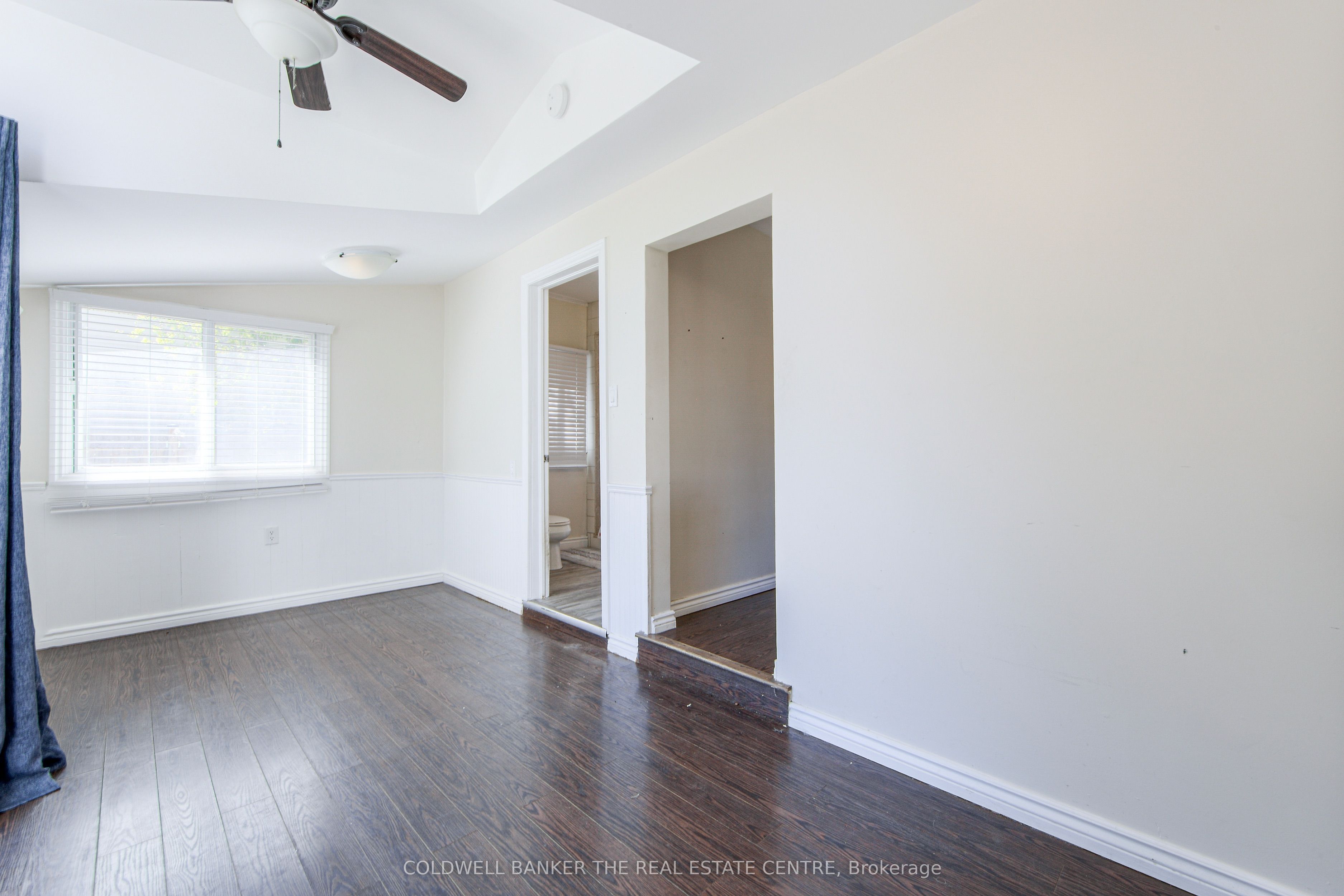 721 9th Line Property Photo 10