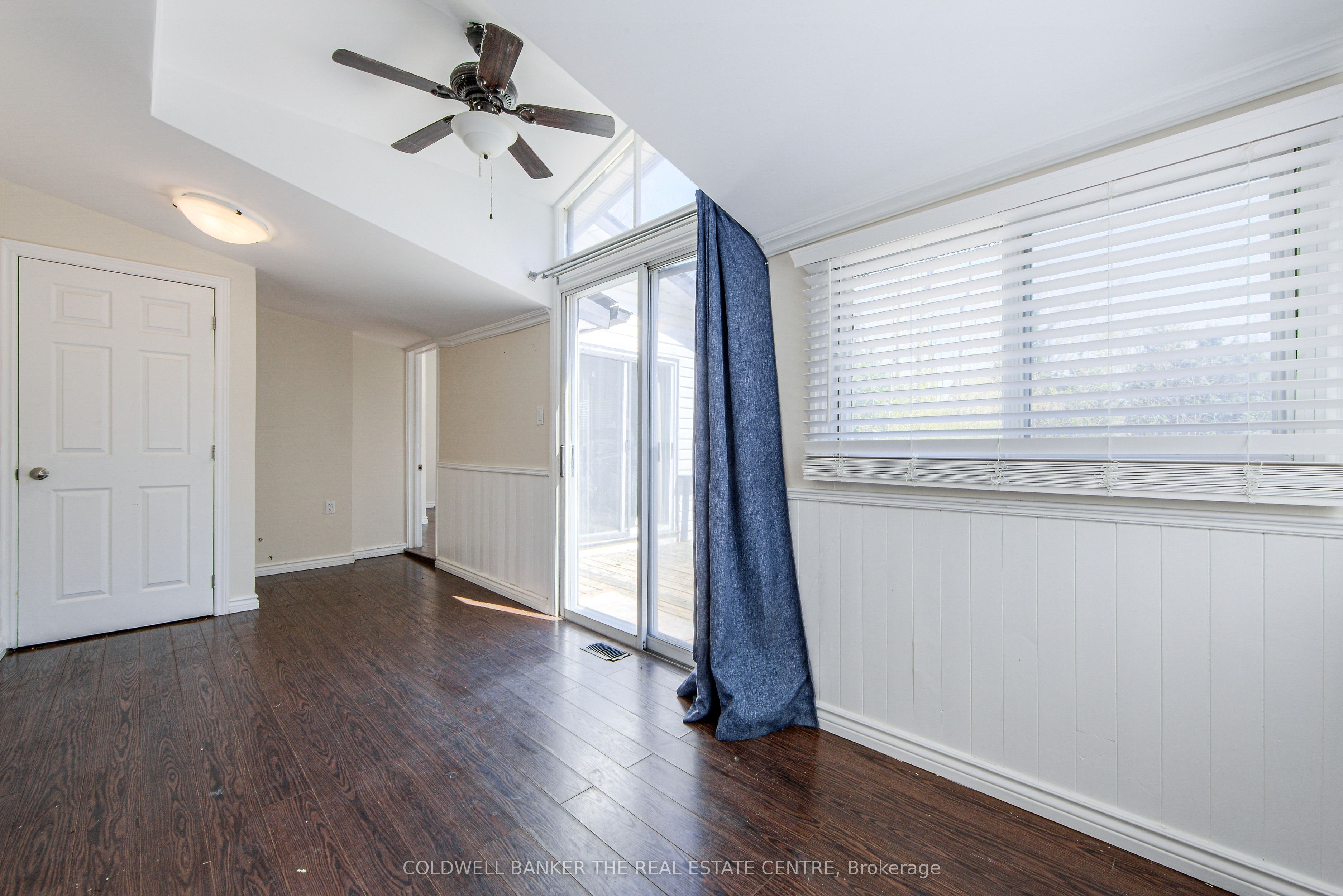 721 9th Line Property Photo 13