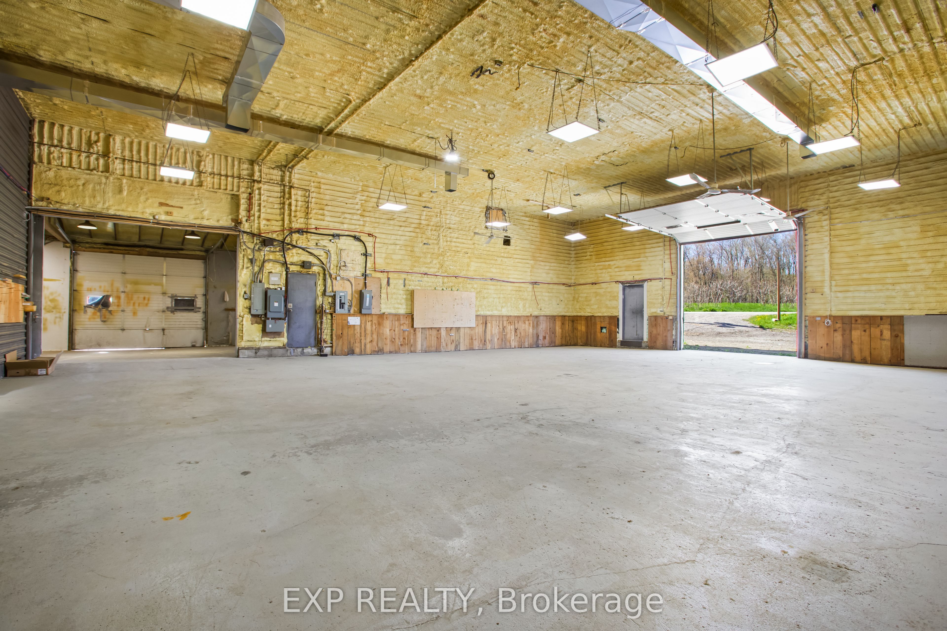 1153 Canal Rd Property Photo 13