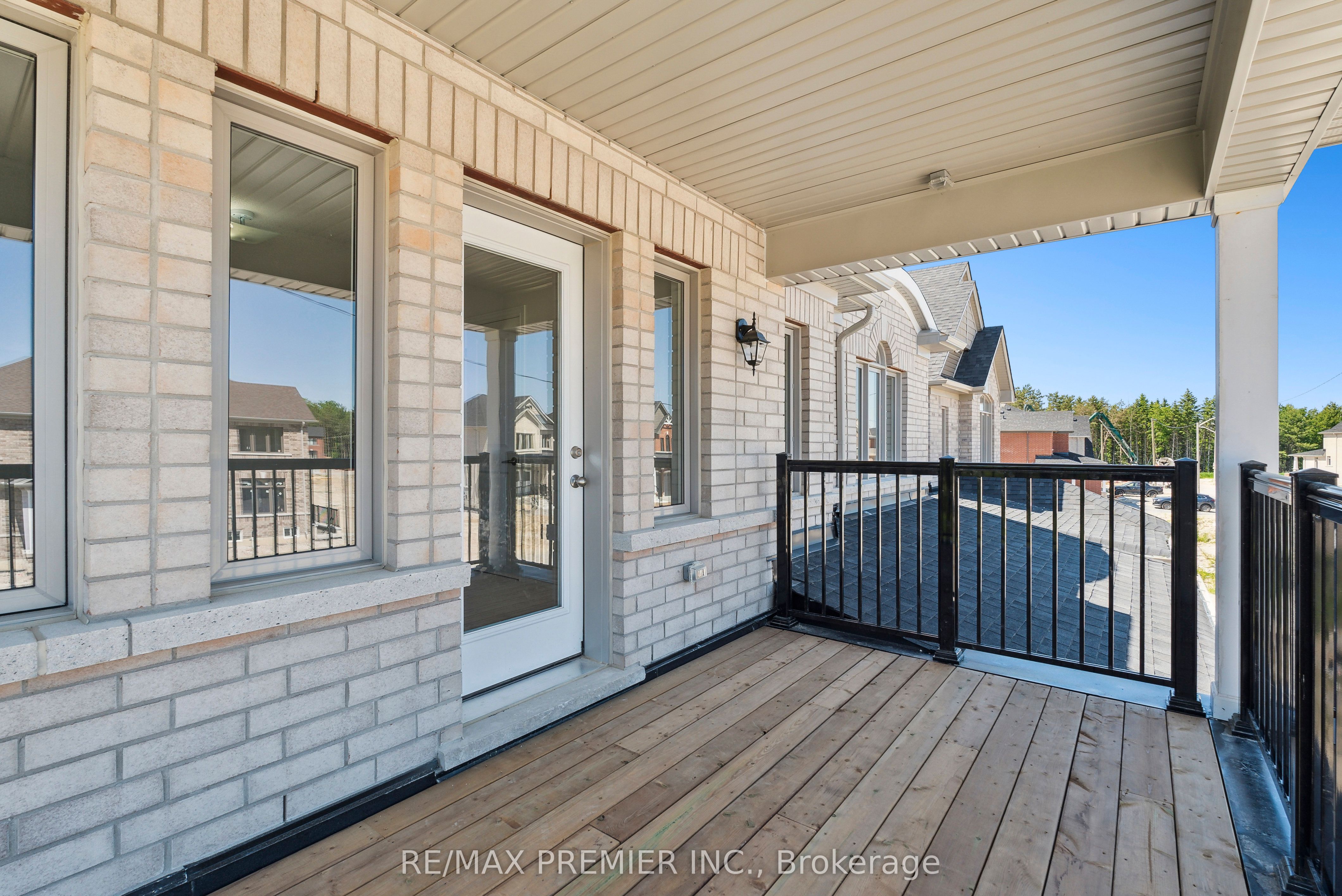 52 Baycroft Boulevard Property Photo 14