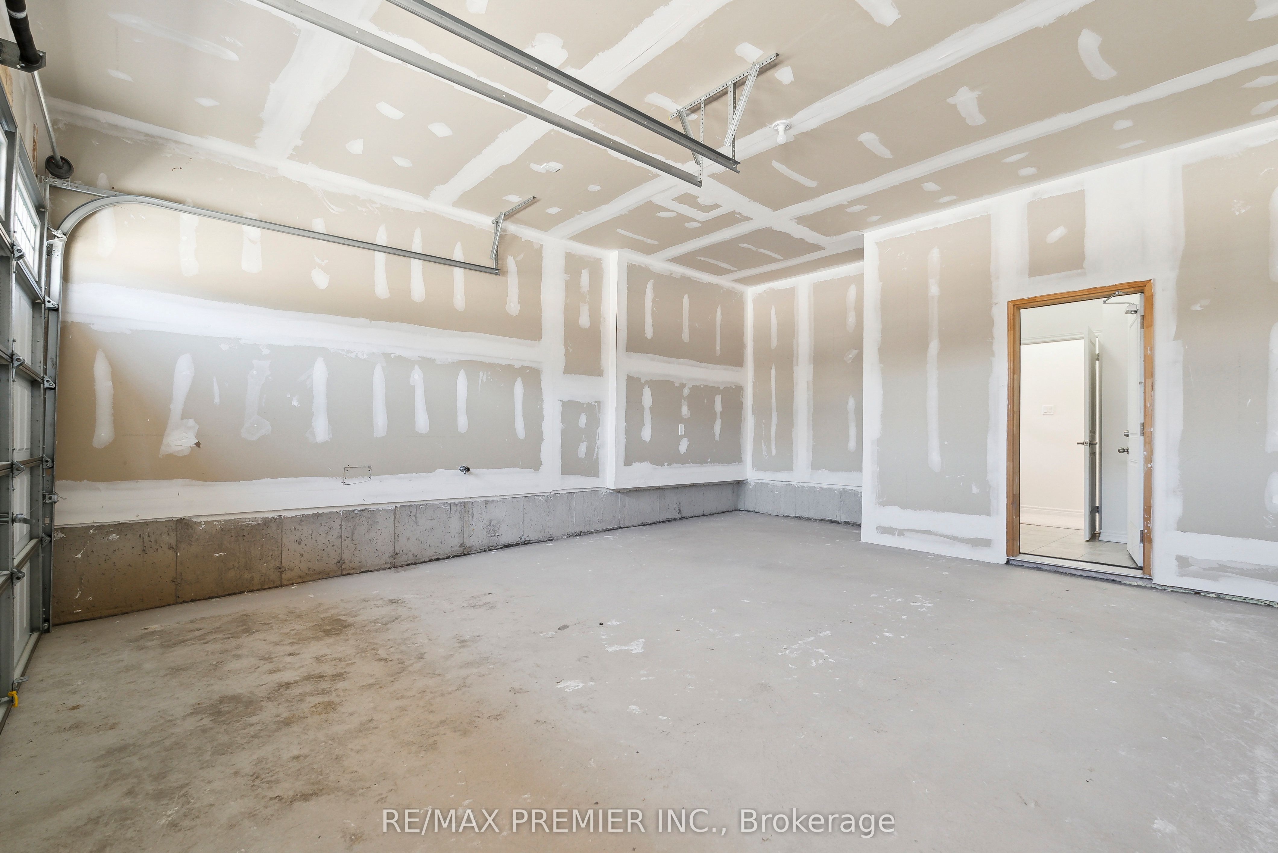 52 Baycroft Boulevard Property Photo 19