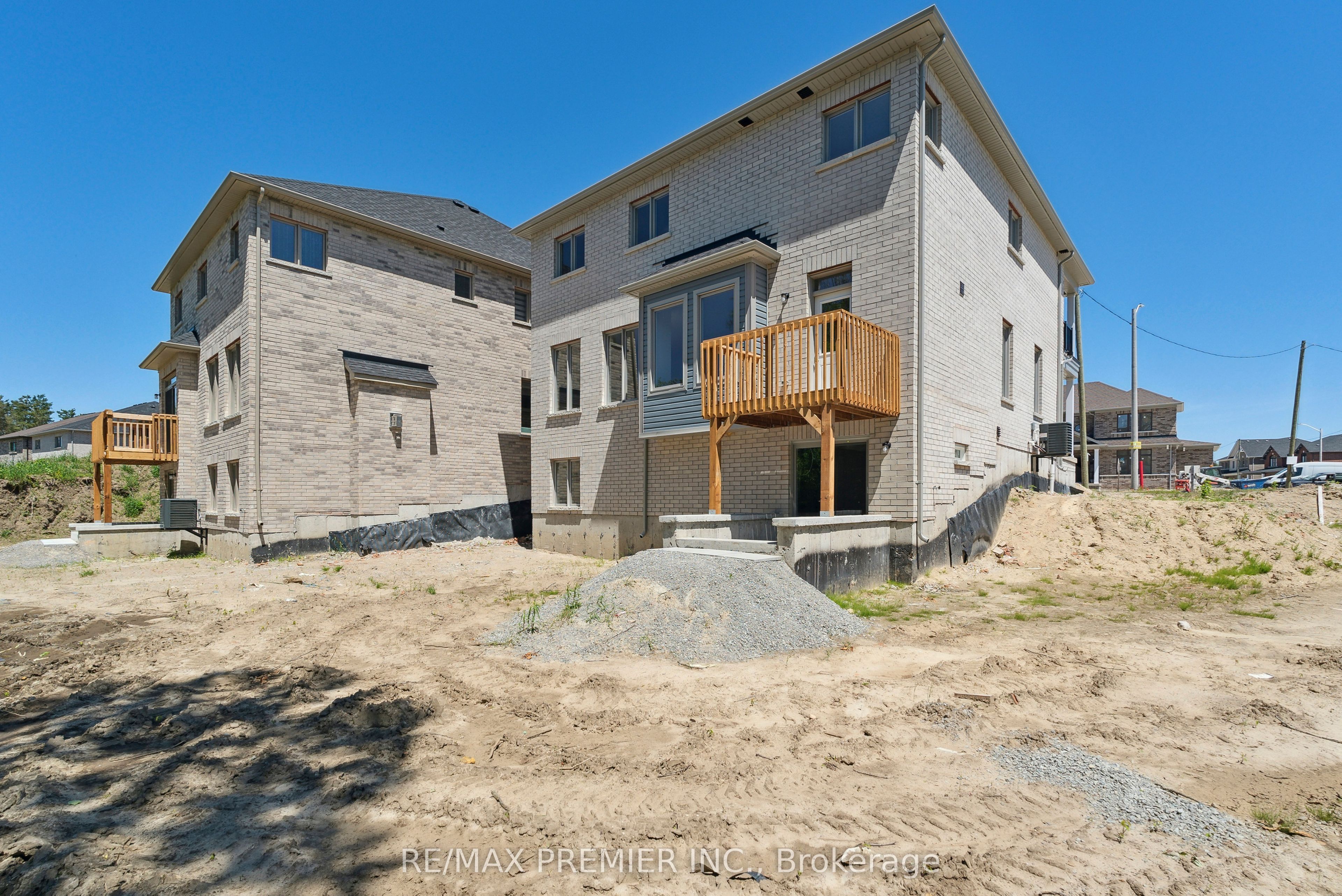 52 Baycroft Boulevard Property Photo 23