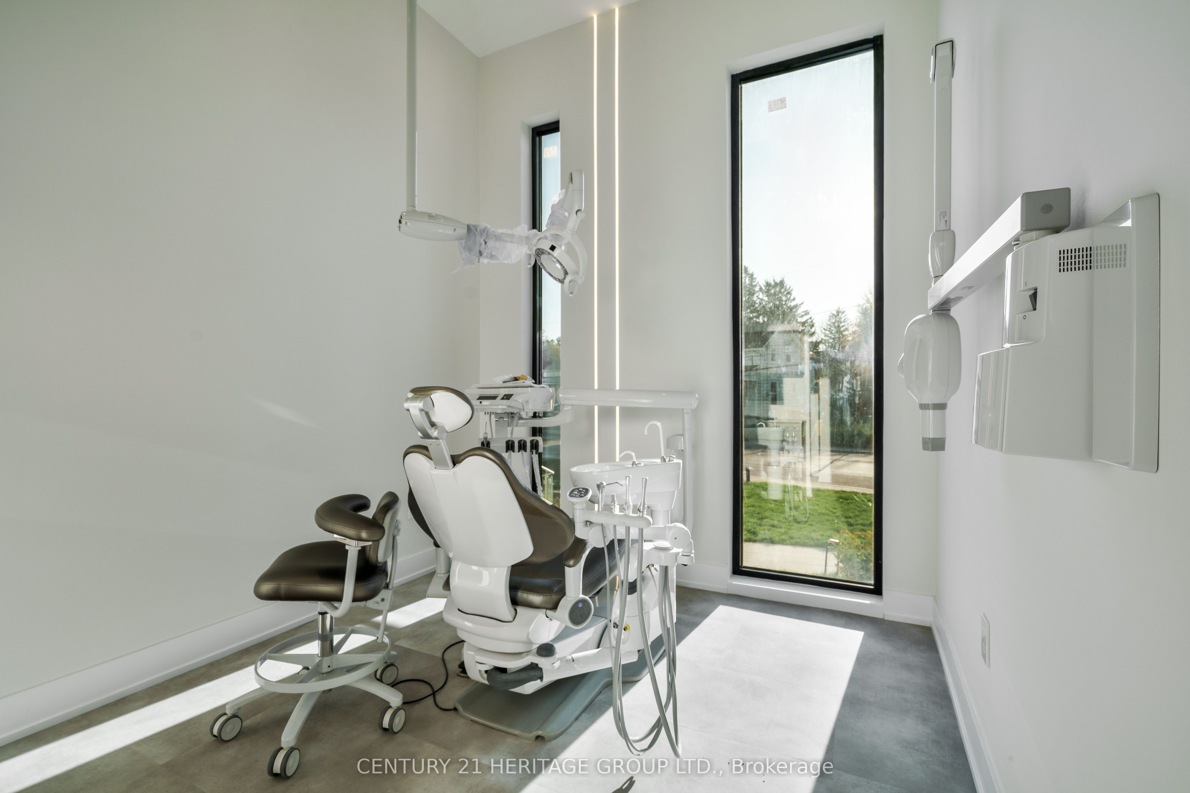 107 Toronto Street Property Photo 5