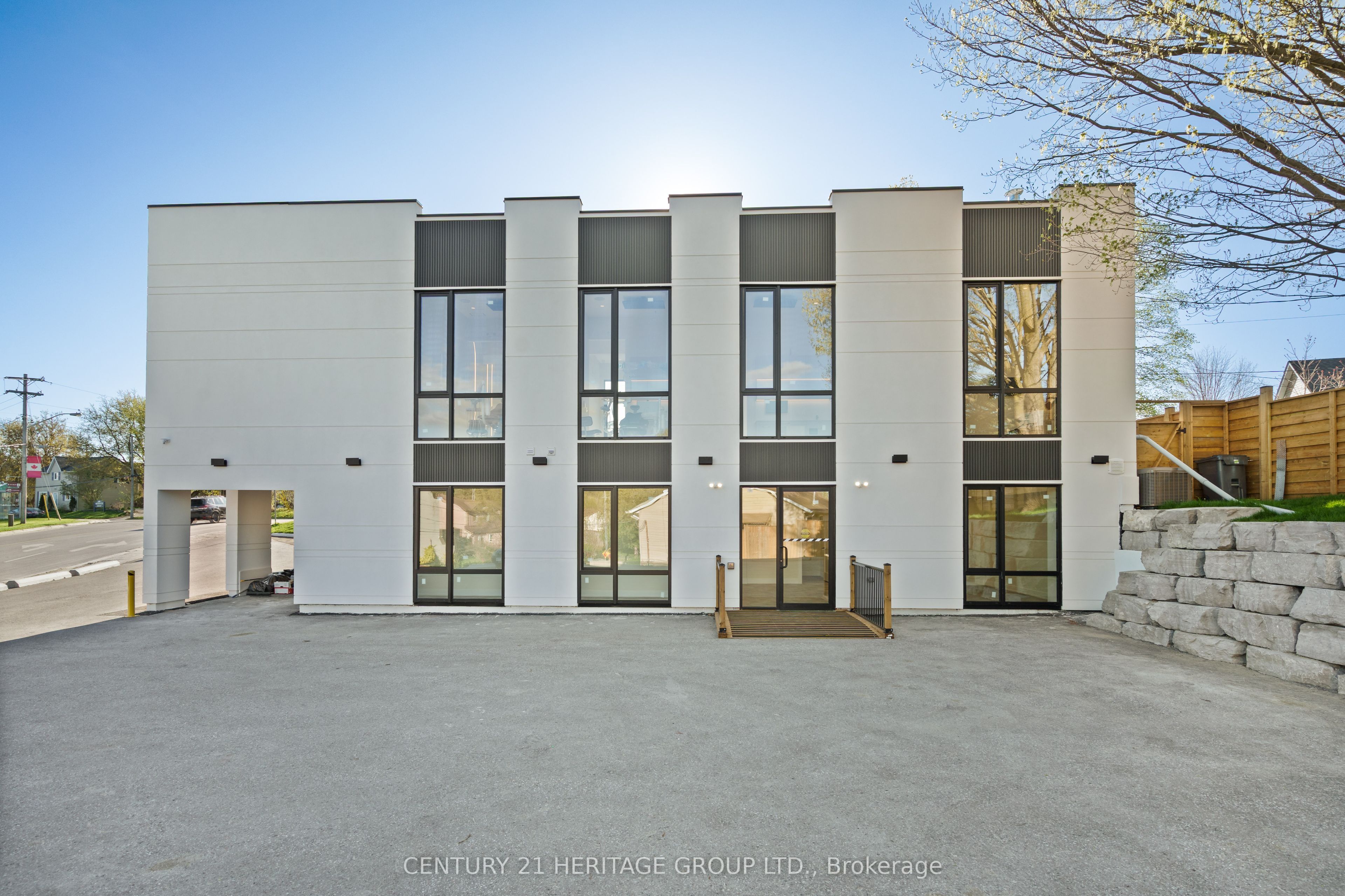 107 Toronto Street Property Photo 16