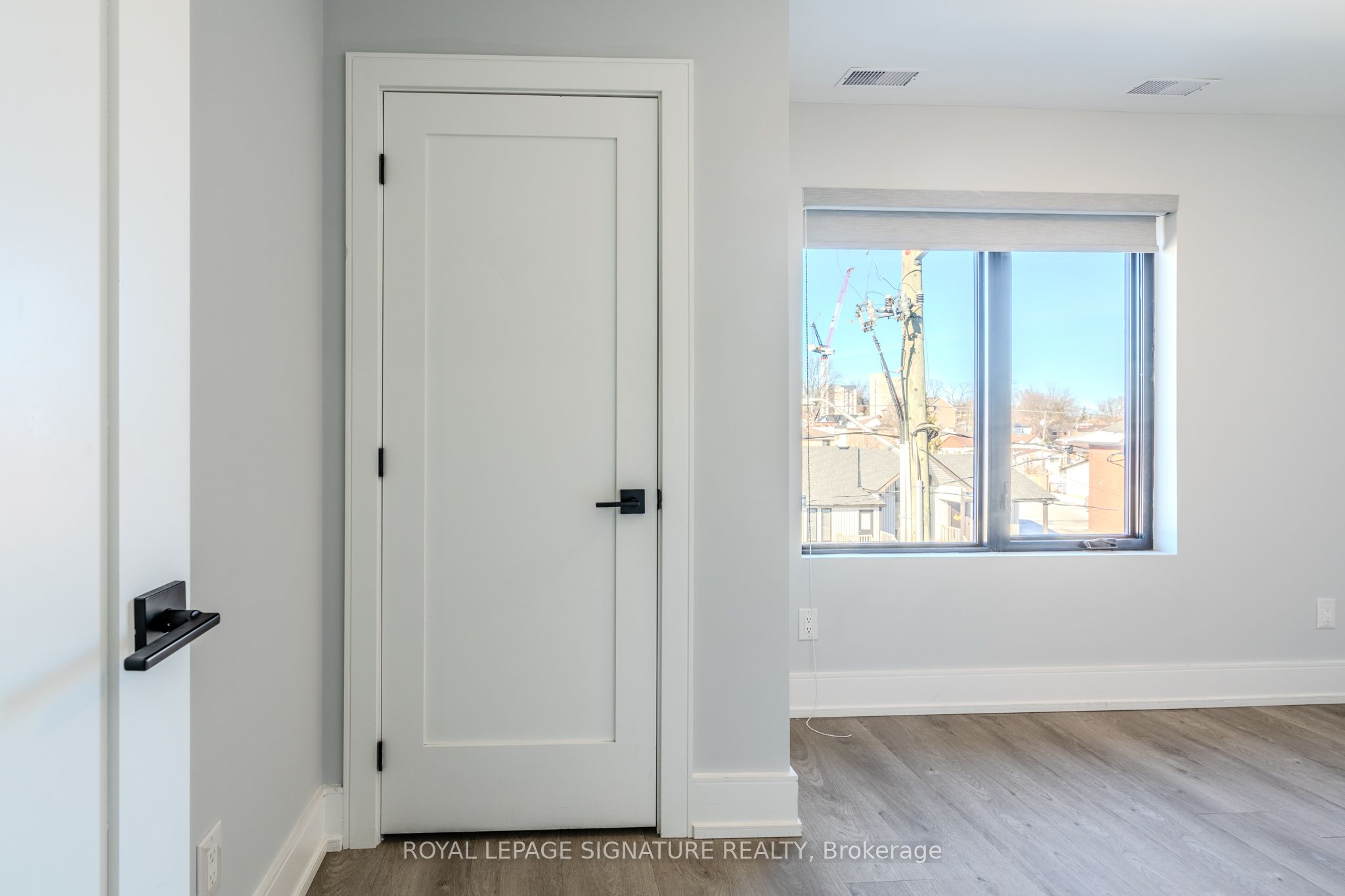 66 John Street W 202 Property Photo 11