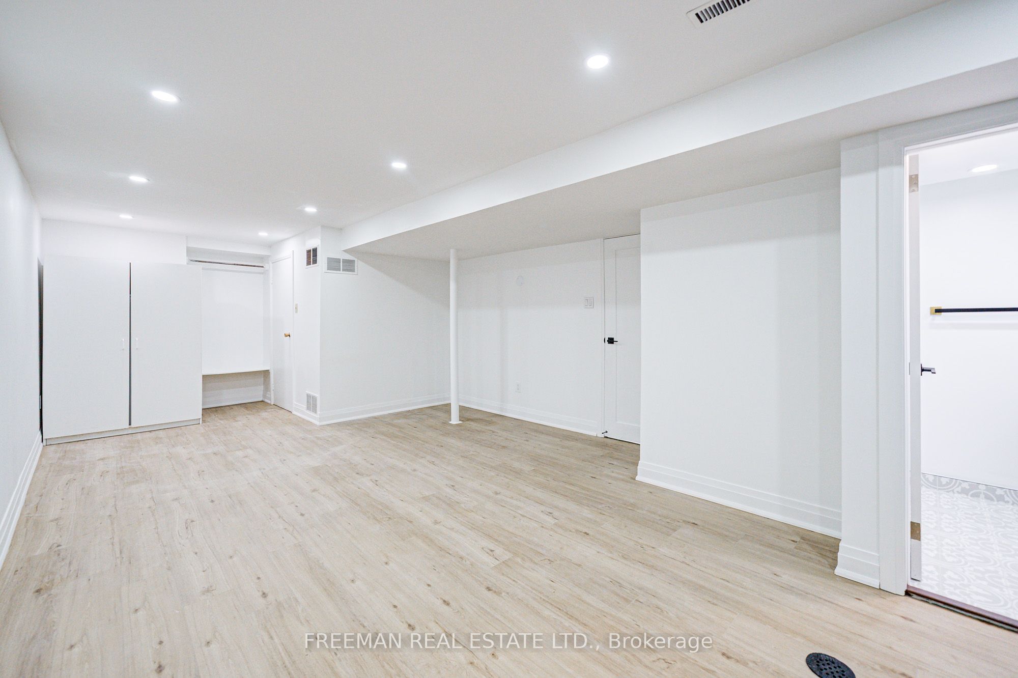 #apt. B - 16 Carey Crescent Property Photo 4