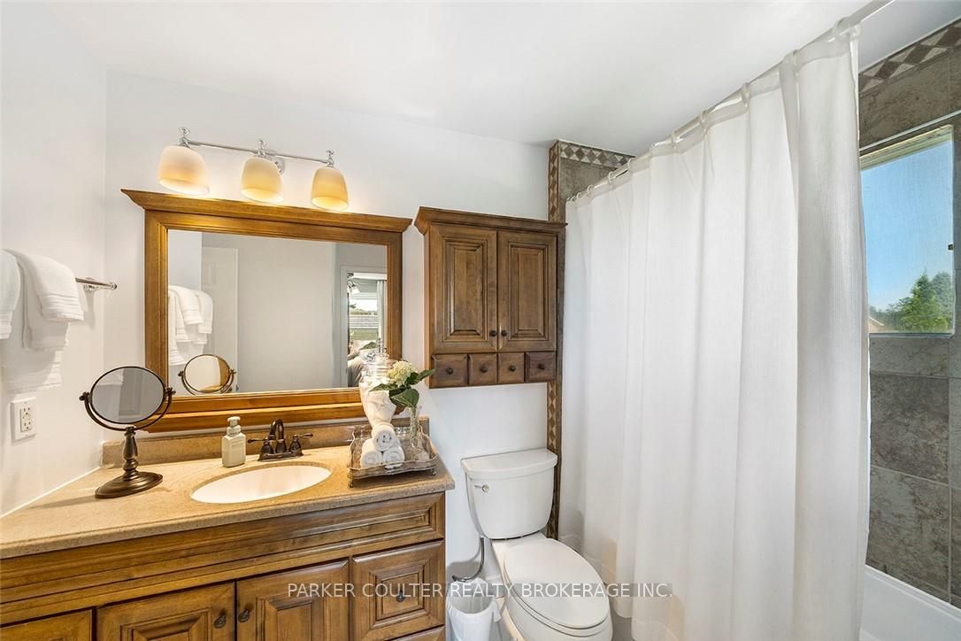 11 Robertson Road Property Photo 12