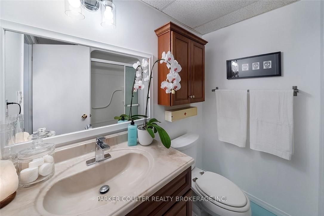 11 Robertson Road Property Photo 17