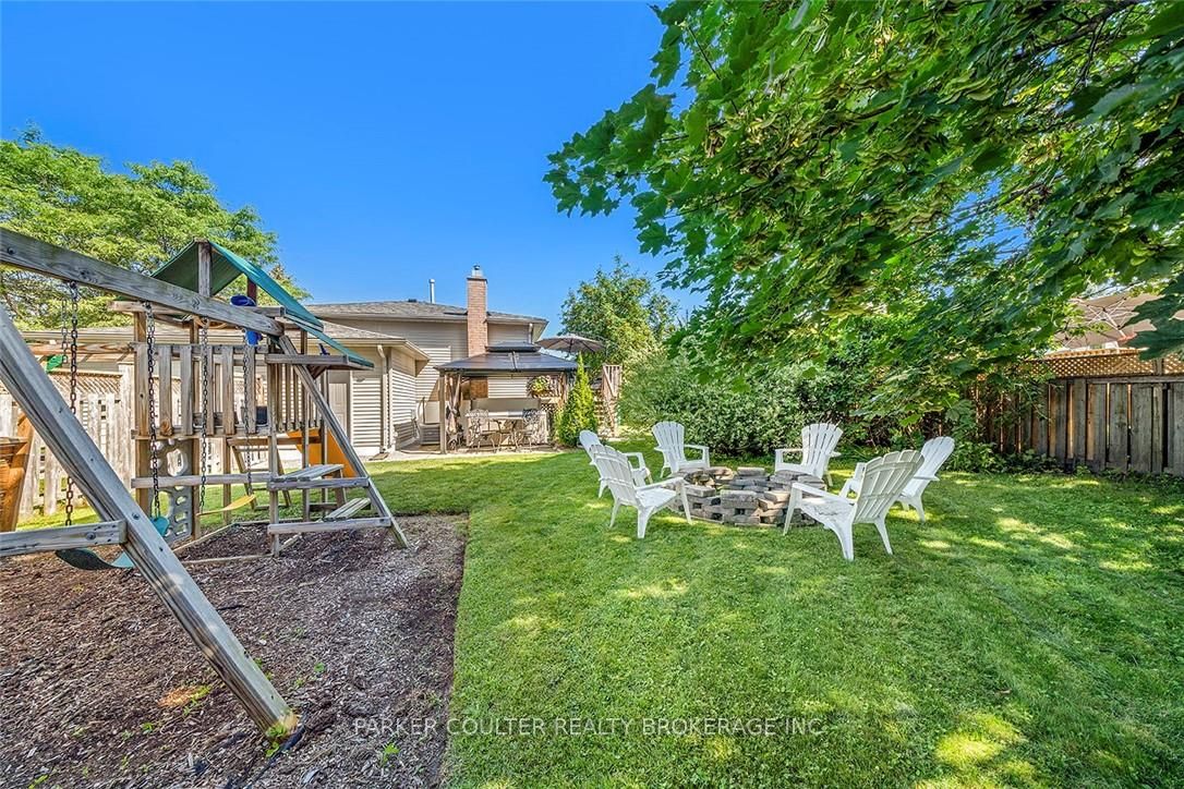 11 Robertson Road Property Photo 21