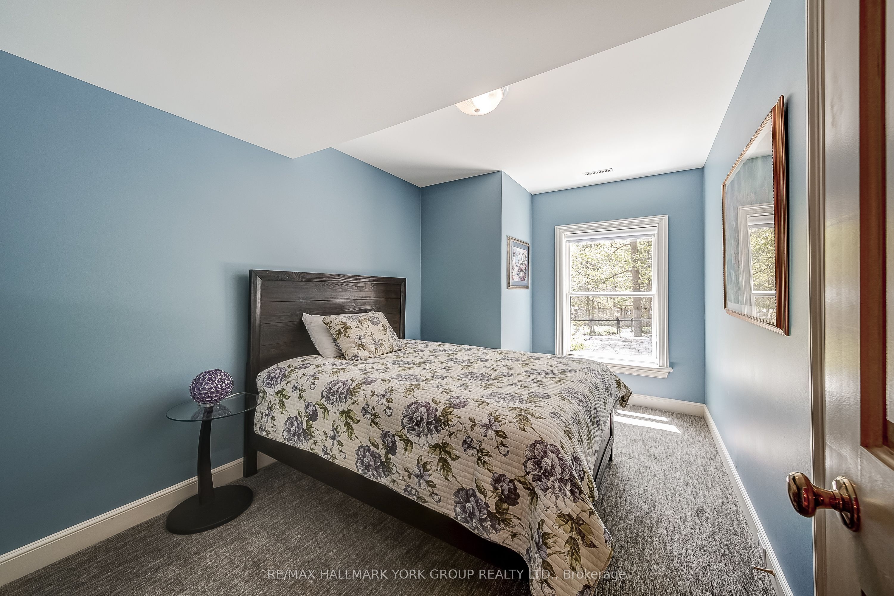 553 St John's Sideroad Property Photo 32