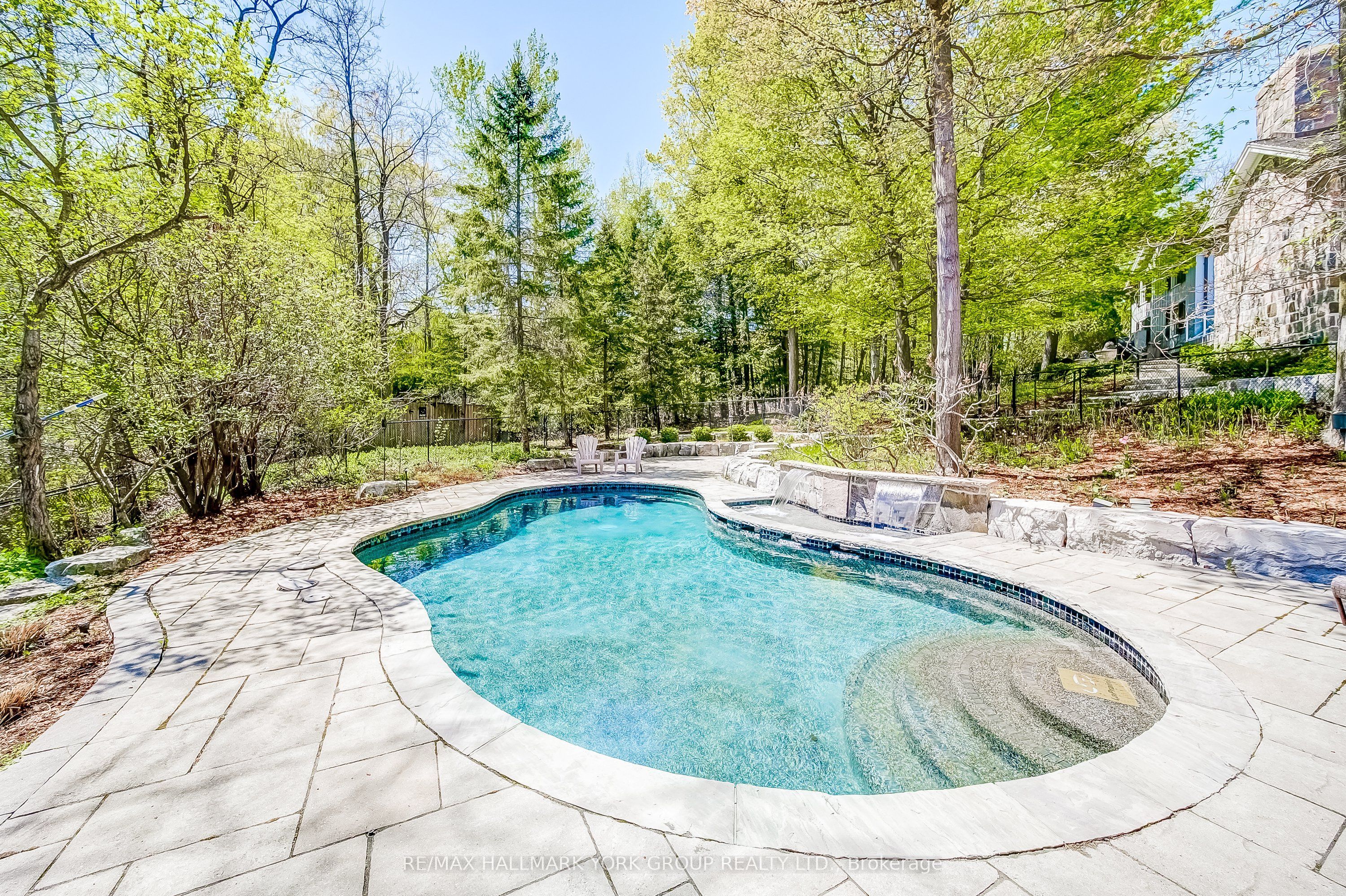 553 St John's Sideroad Property Photo 43
