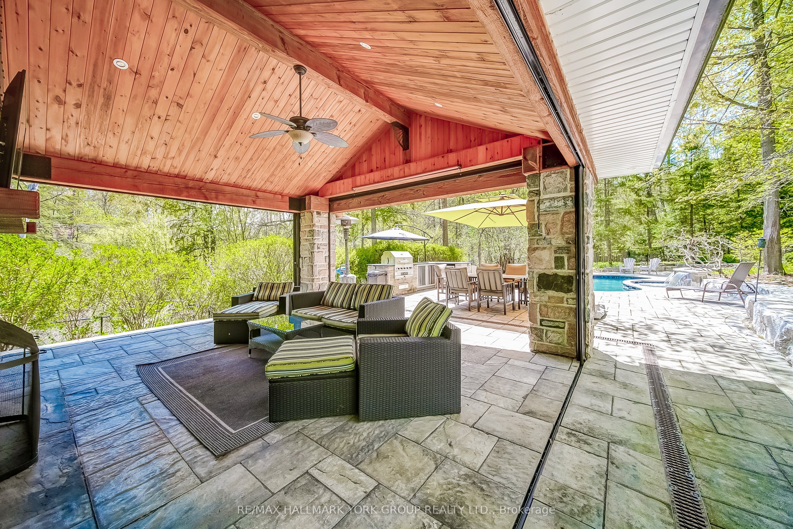 553 St John's Sideroad Property Photo 48
