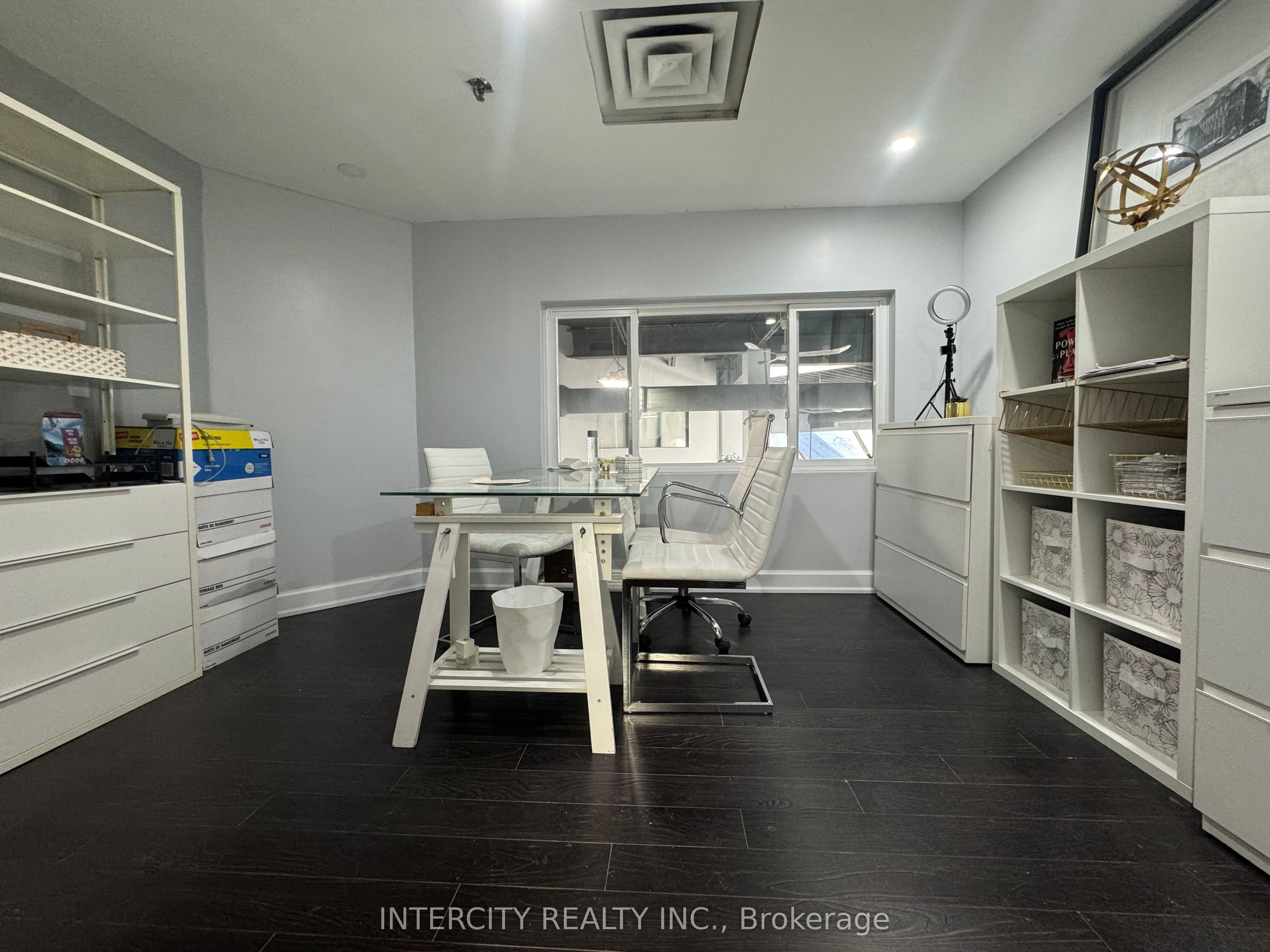 2100 Steeles Avenue W 104 Property Photo 9