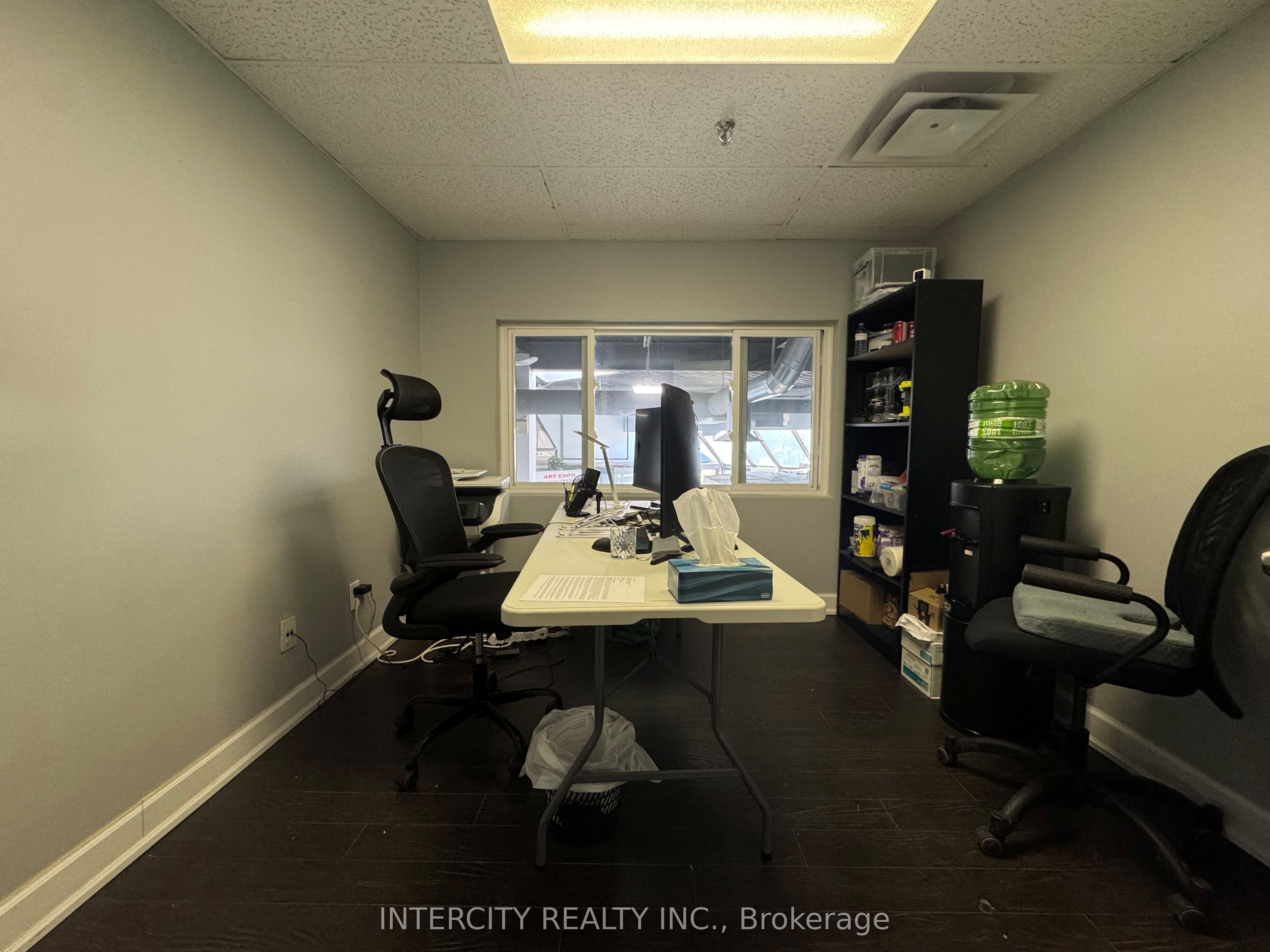 2100 Steeles Avenue W 104 Property Photo 10