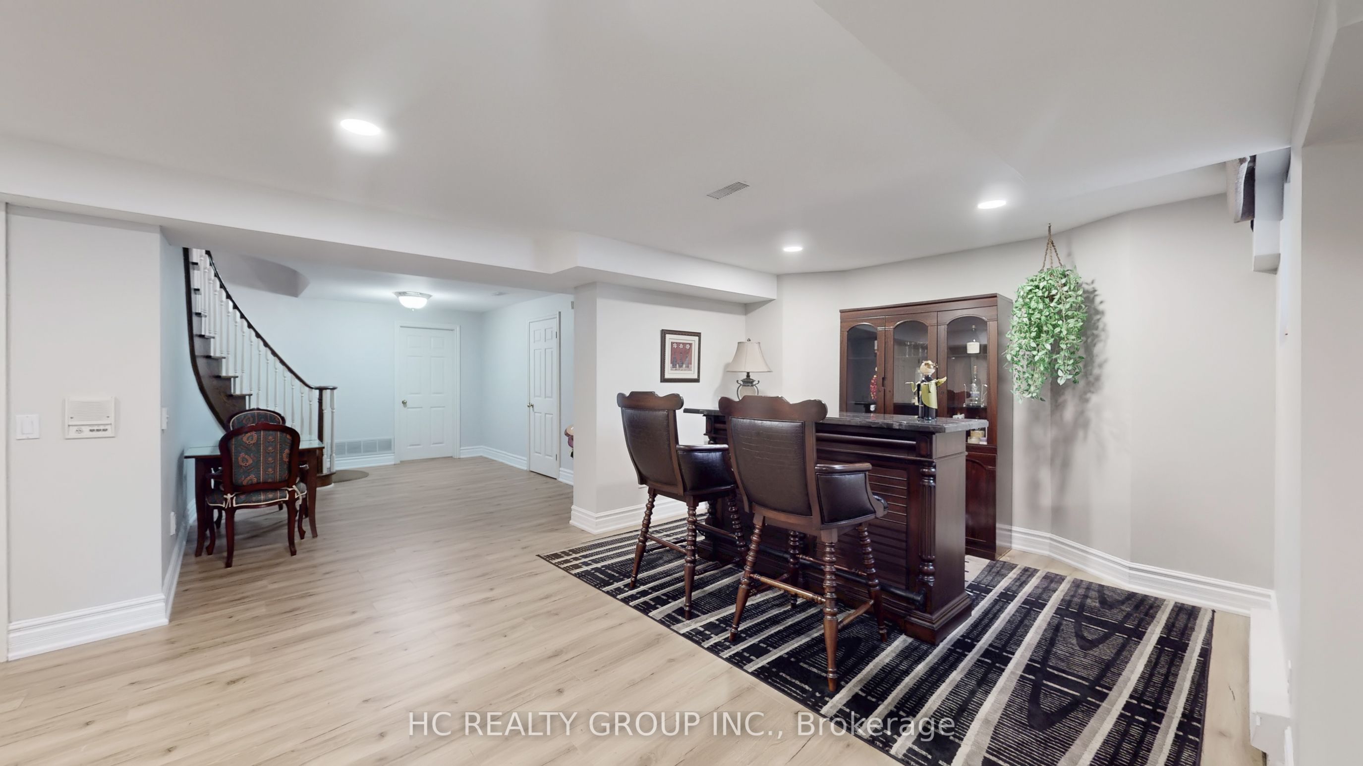 2 Glenridge Drive Property Photo 34