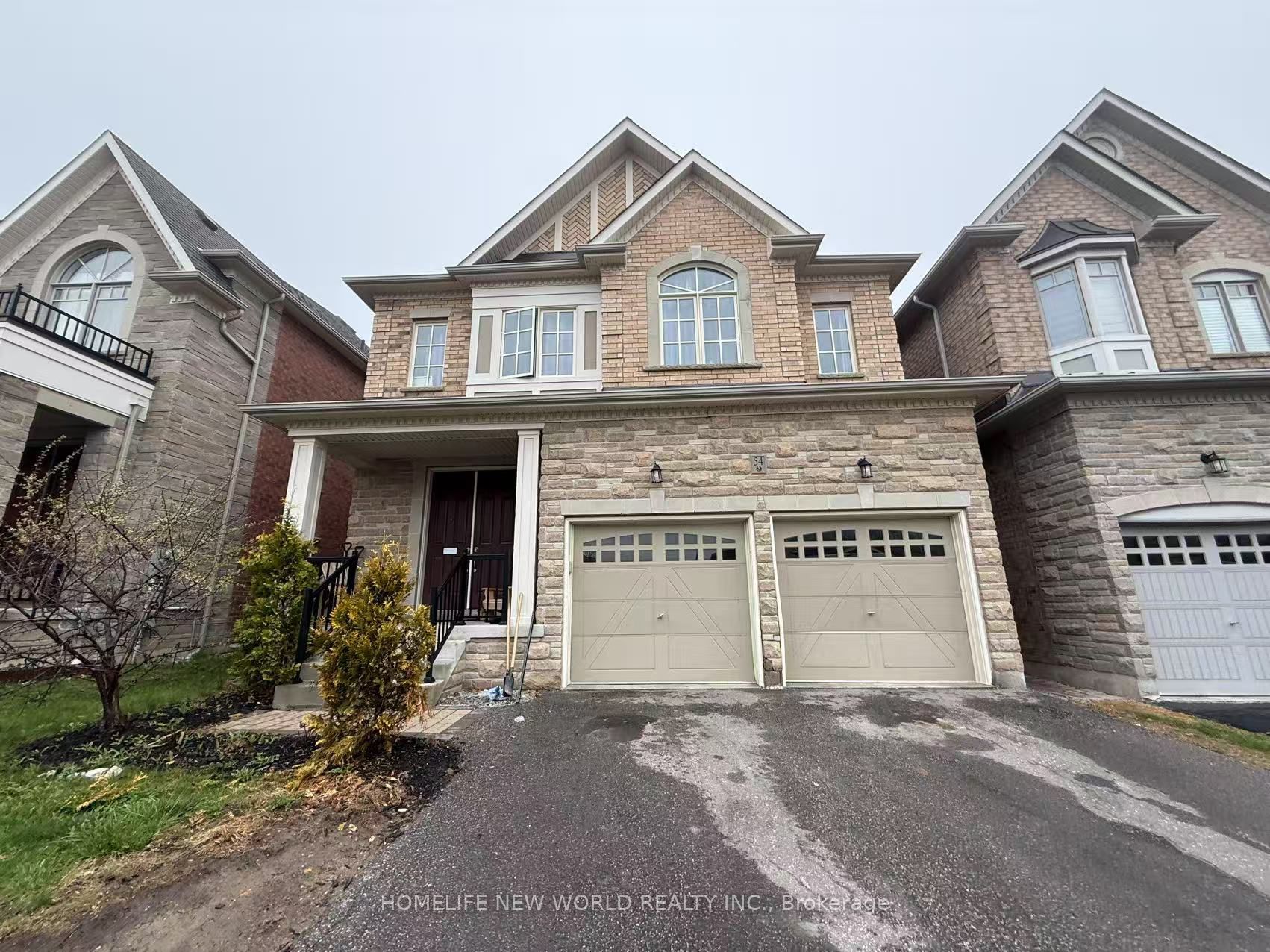 54 Thornapple Ln Property Photo 1