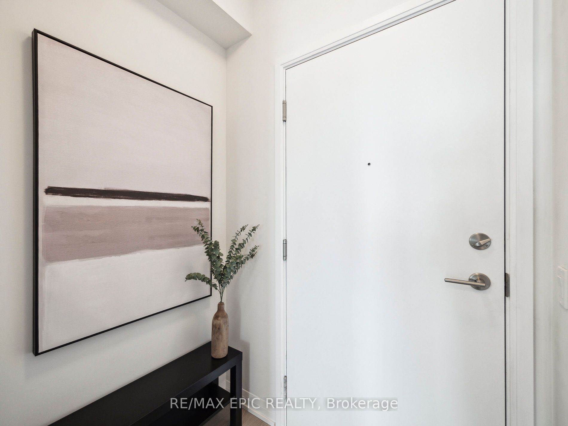 7895 Jane Street Ph1 Property Photo 3