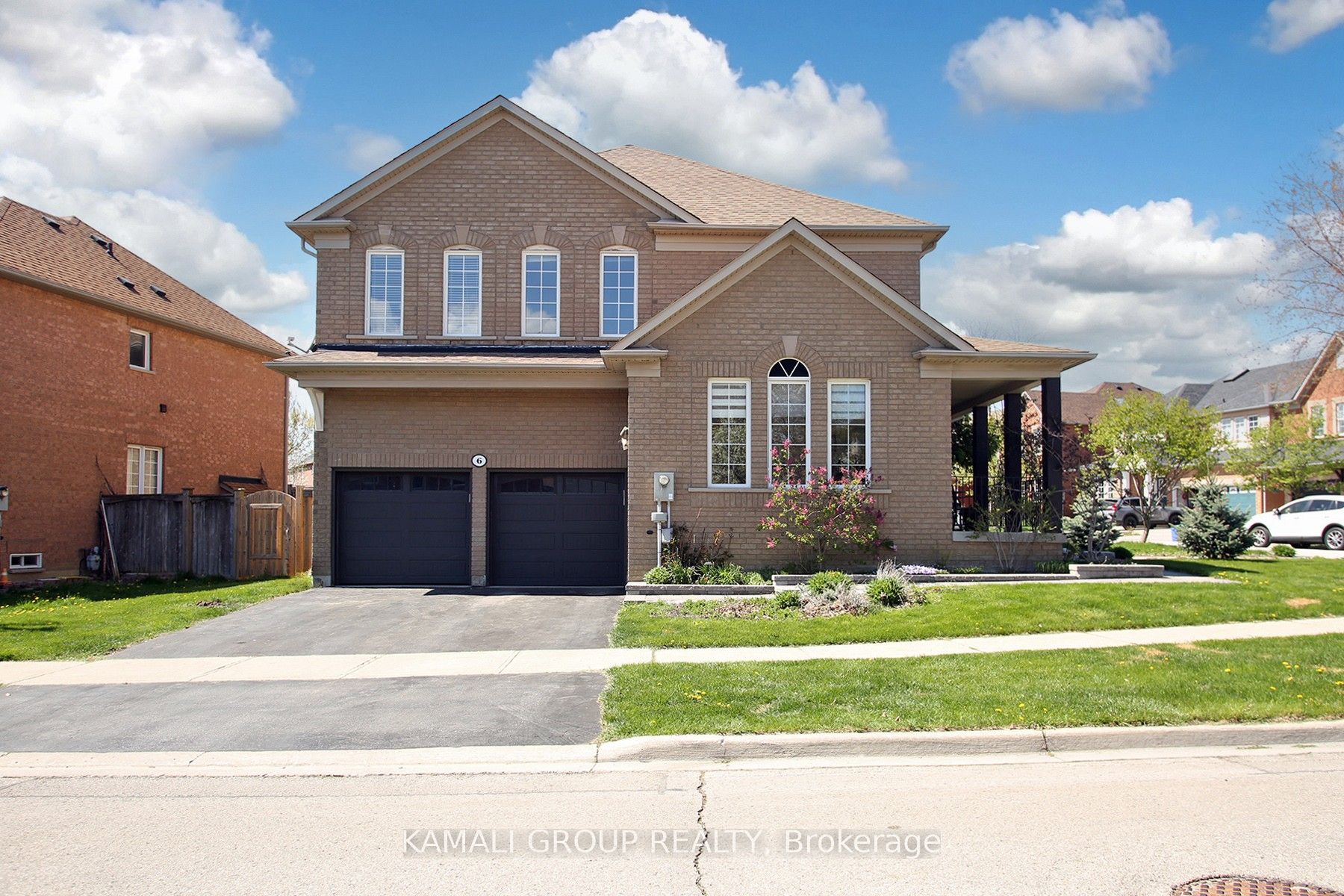 6 GLENIS Gate Property Photo 1